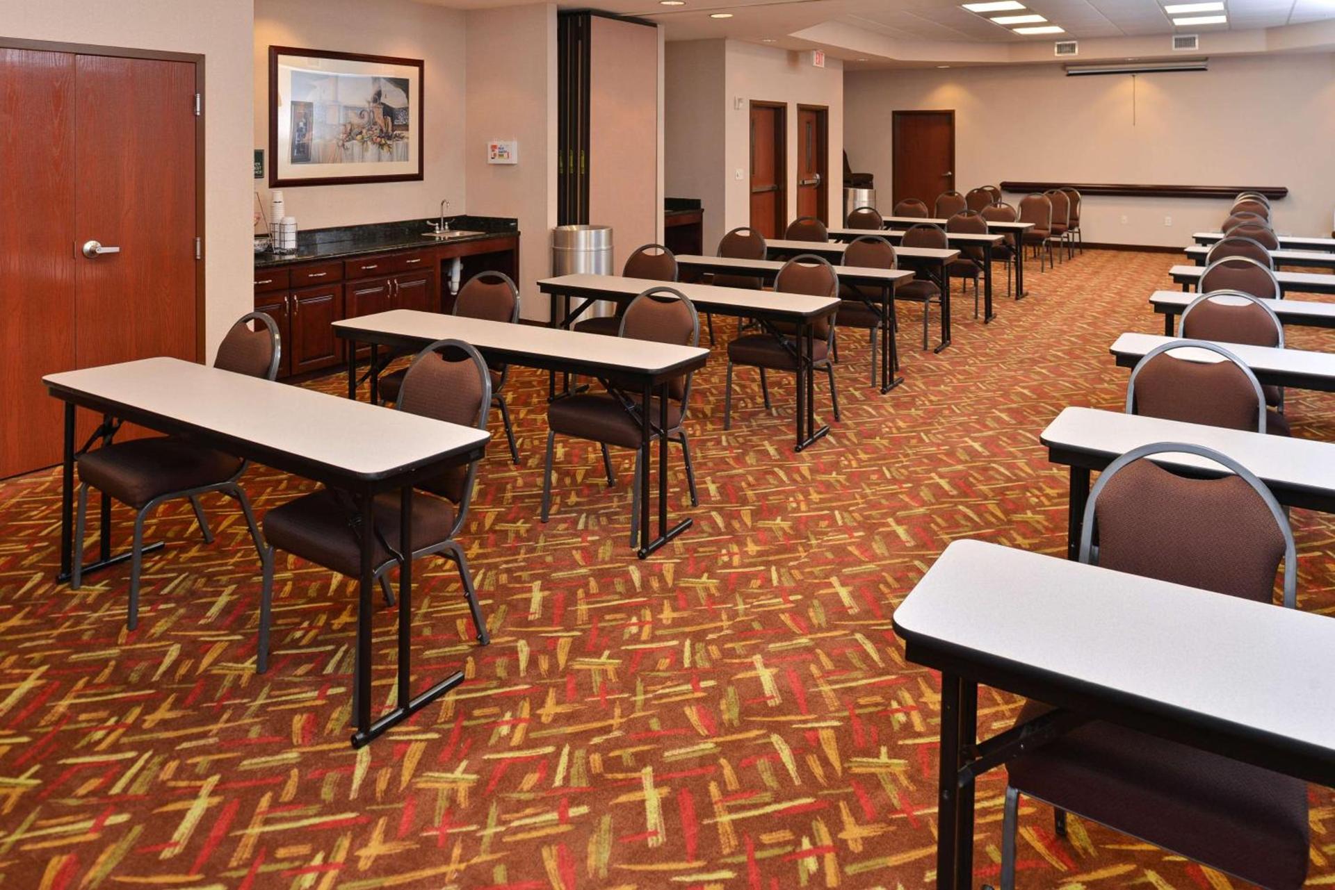Hampton Inn Houston-Deer Park Ship Area photo 27