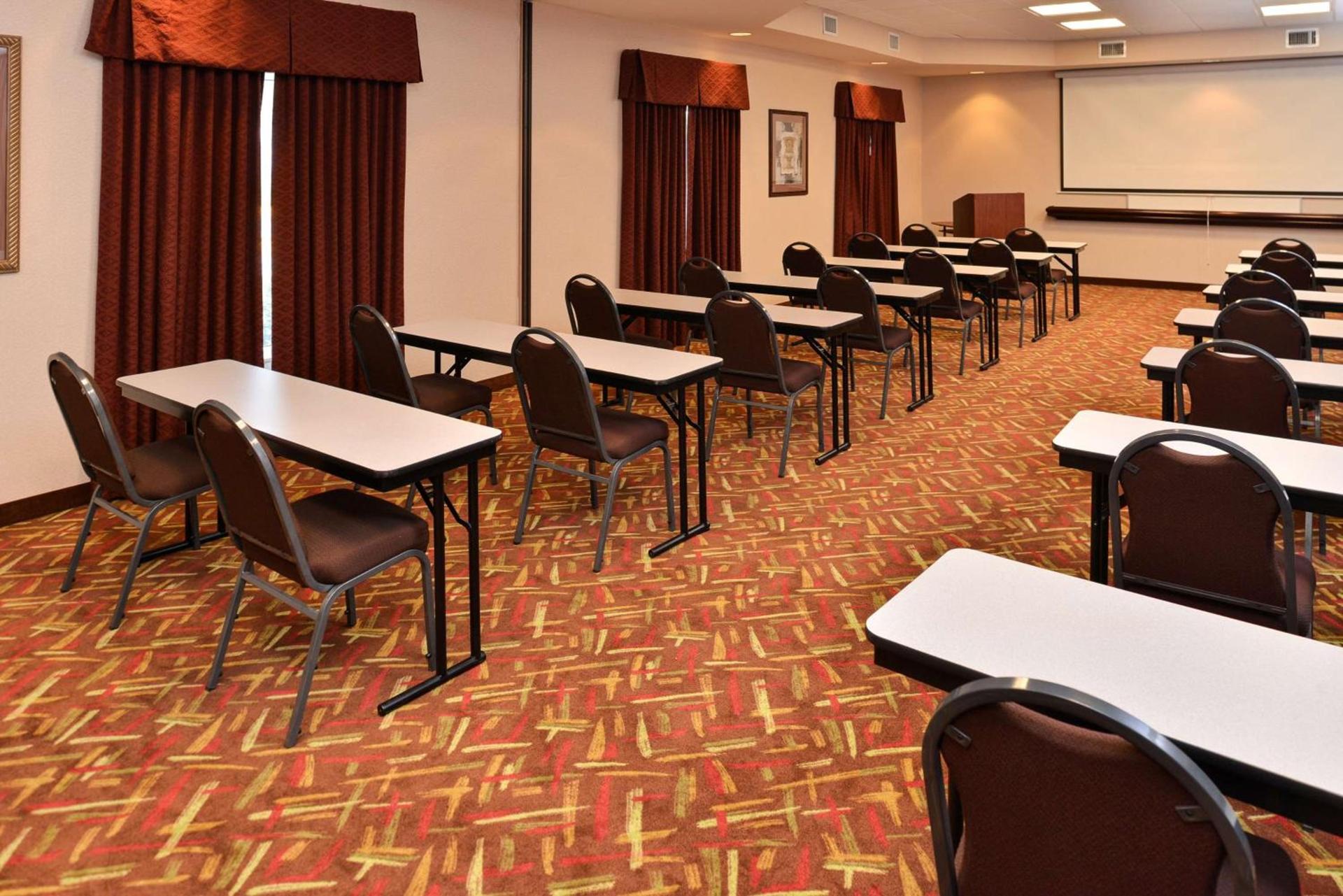Hampton Inn Houston-Deer Park Ship Area photo 28