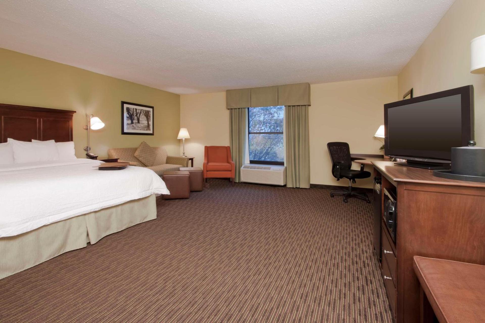 Hampton Inn Indianapolis Northeast/Castleton photo 21