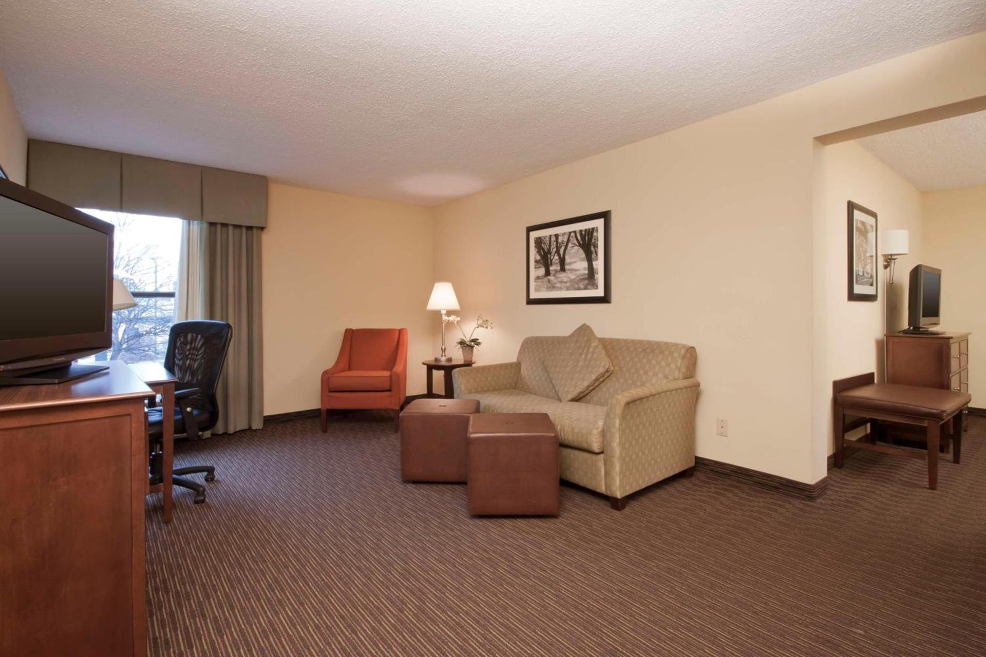 Hampton Inn Indianapolis Northeast/Castleton photo 23