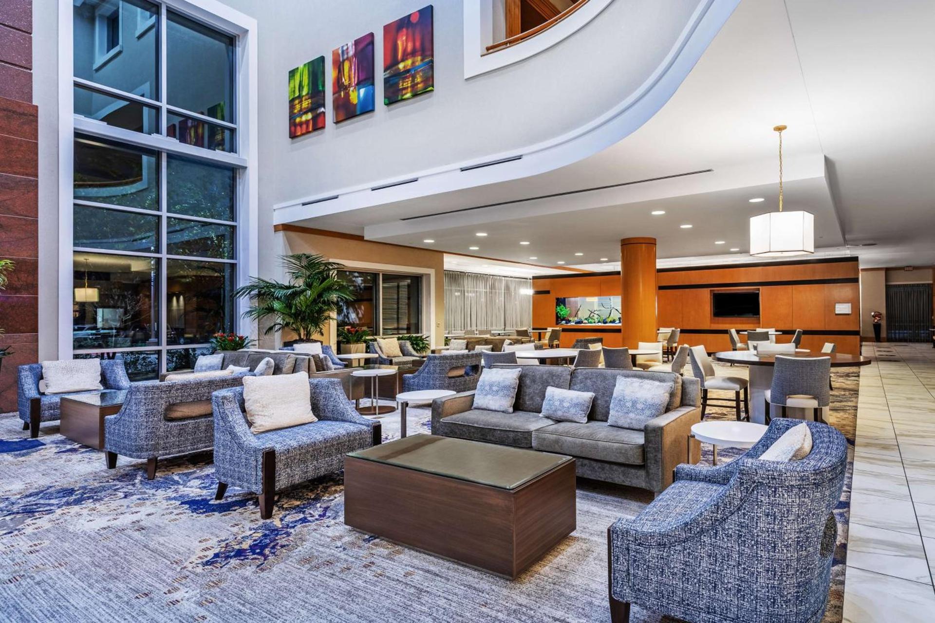 Embassy Suites by Hilton Houston-Energy Corridor photo 3