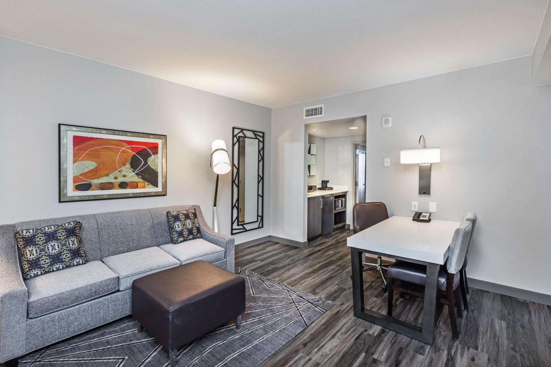 Embassy Suites by Hilton Houston-Energy Corridor photo 21