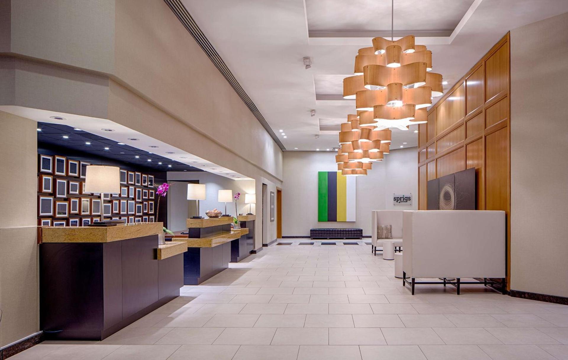 DoubleTree by Hilton Hotel Houston Greenway Plaza photo 4