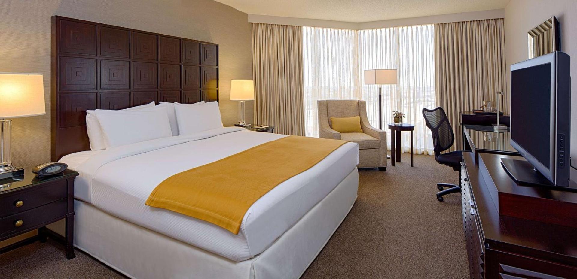DoubleTree by Hilton Hotel Houston Greenway Plaza photo 30