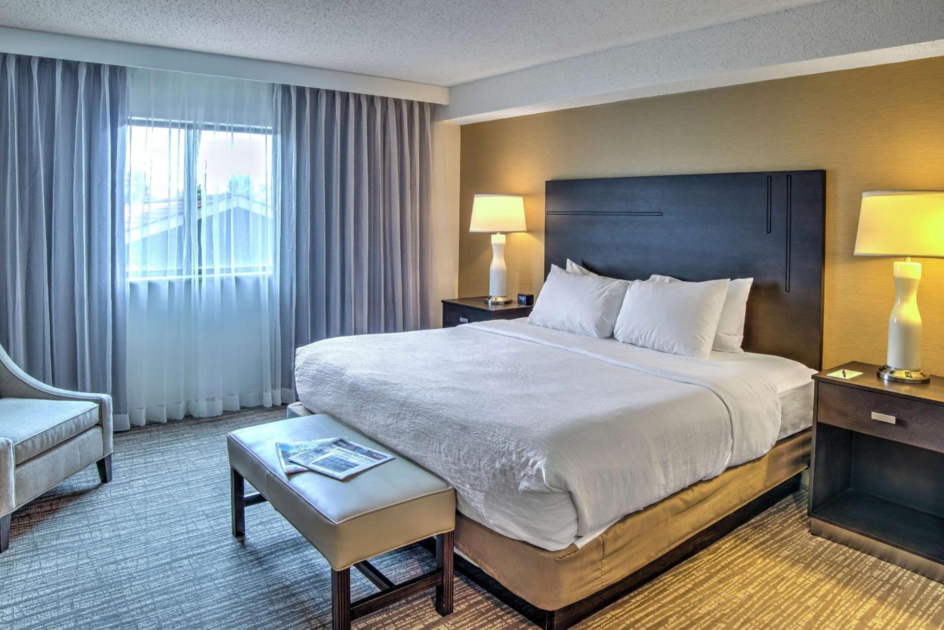 Embassy Suites by Hilton Indianapolis North photo 15