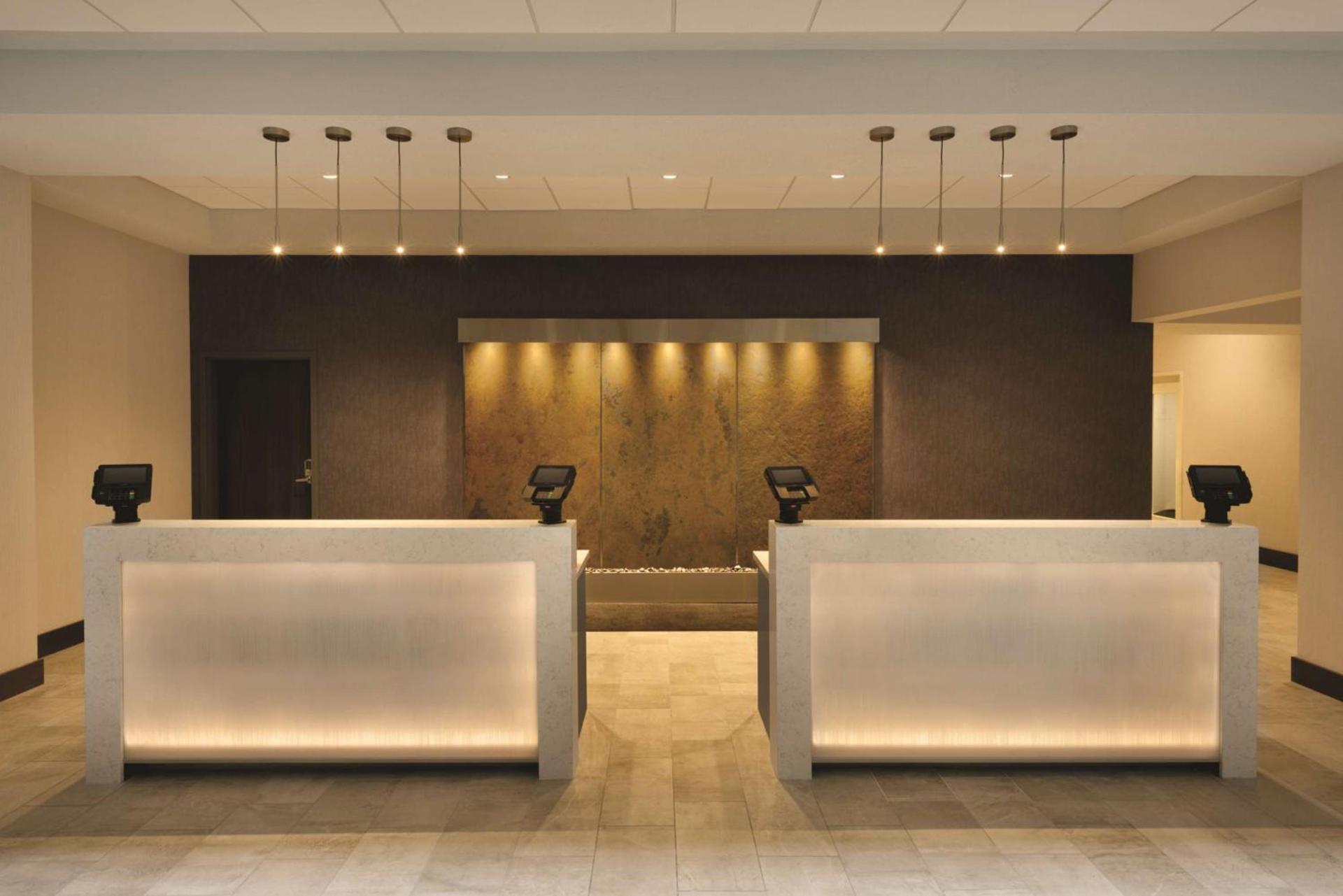 Embassy Suites by Hilton Indianapolis Downtown photo 7