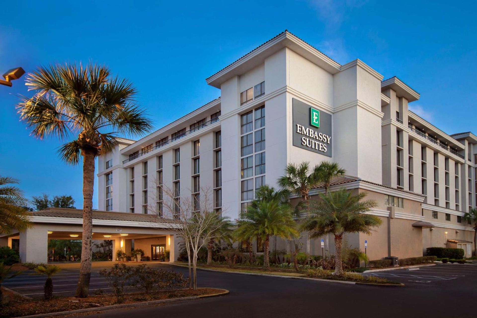 Embassy Suites by Hilton Jacksonville Baymeadows photo 4