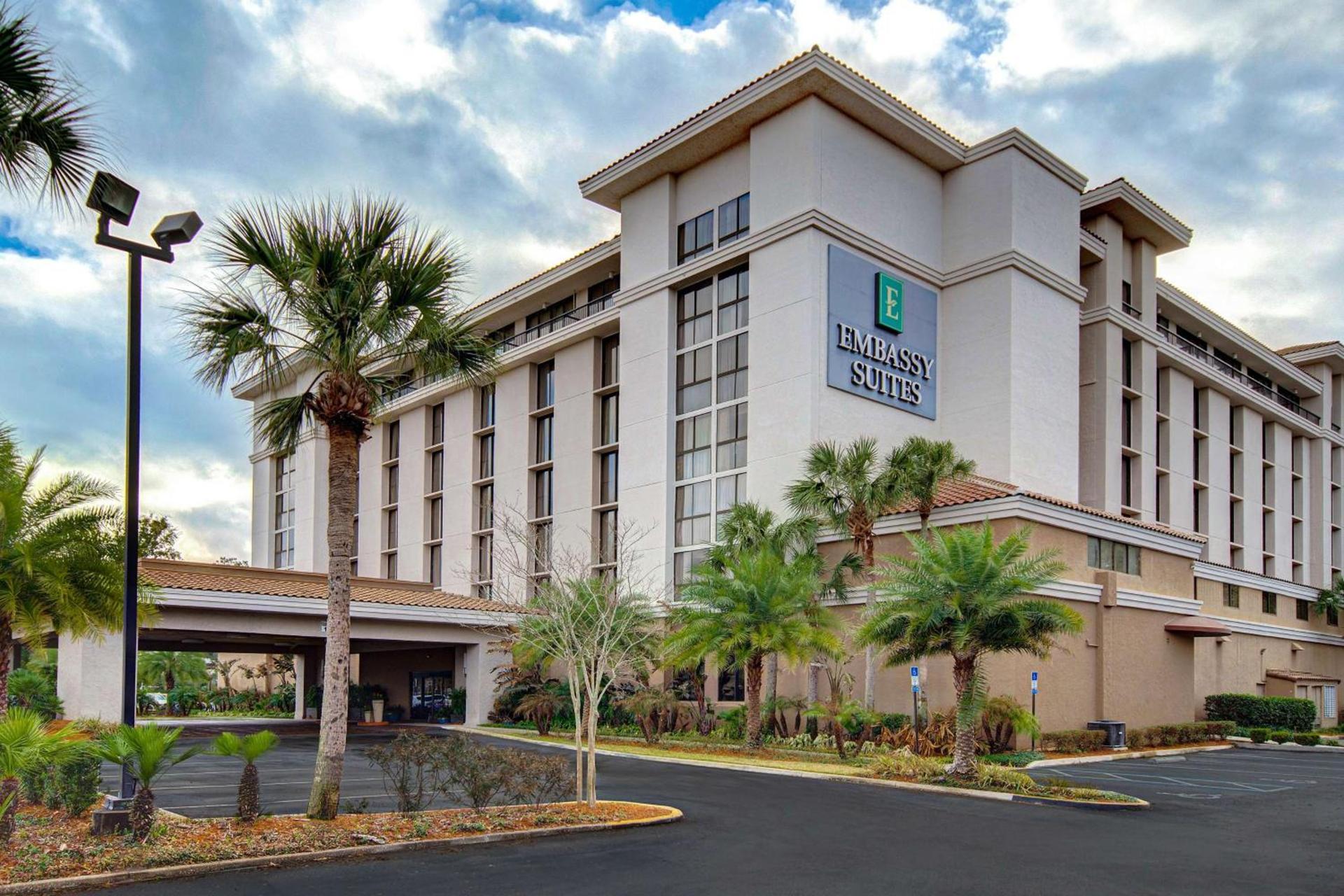 Embassy Suites by Hilton Jacksonville Baymeadows photo 3