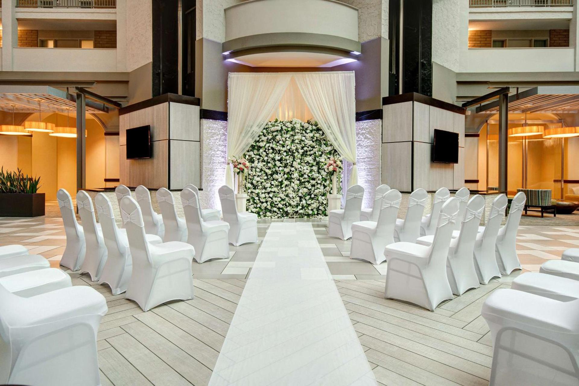 Embassy Suites by Hilton Jacksonville Baymeadows photo 10