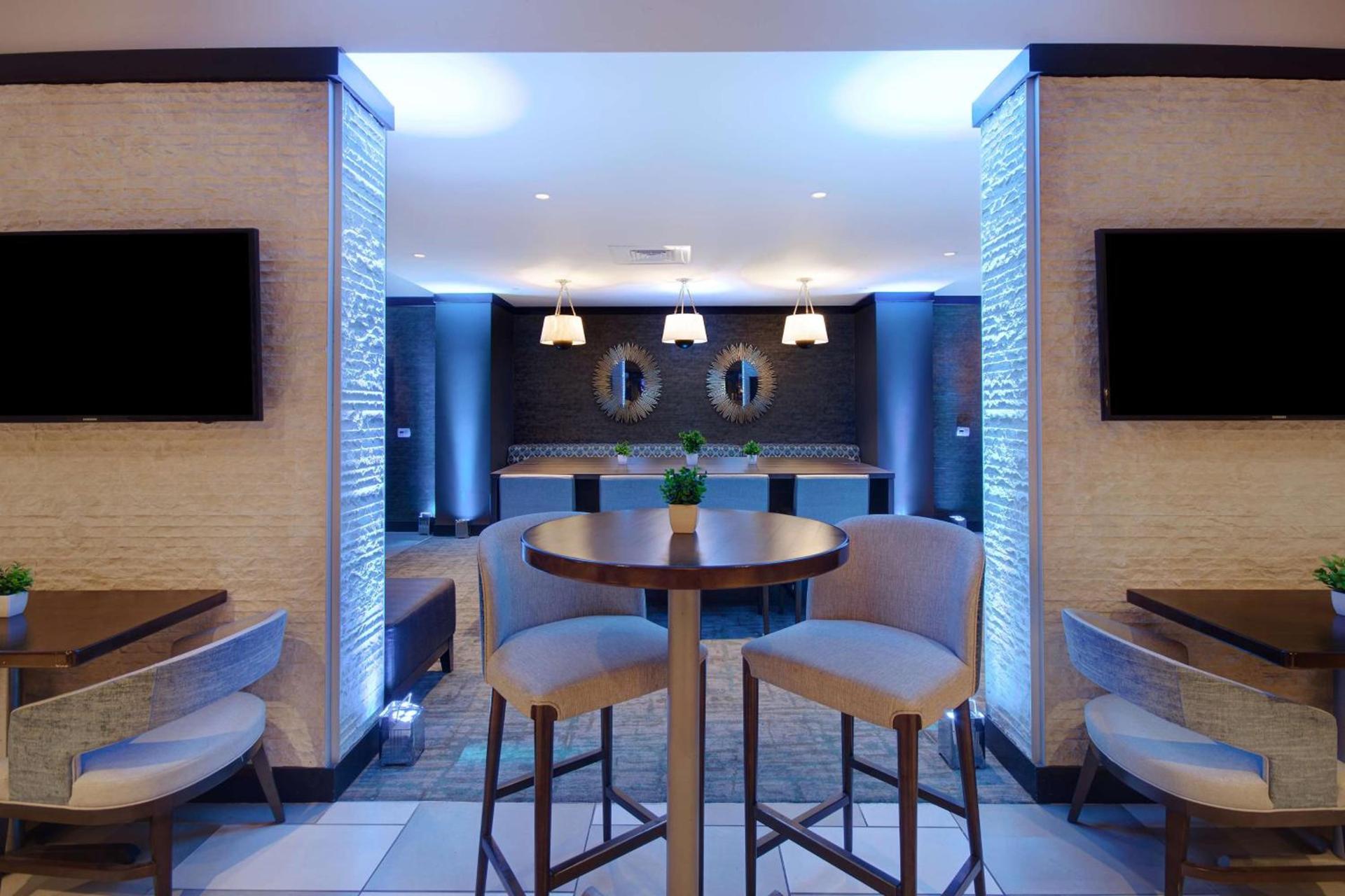 Embassy Suites by Hilton Jacksonville Baymeadows photo 15