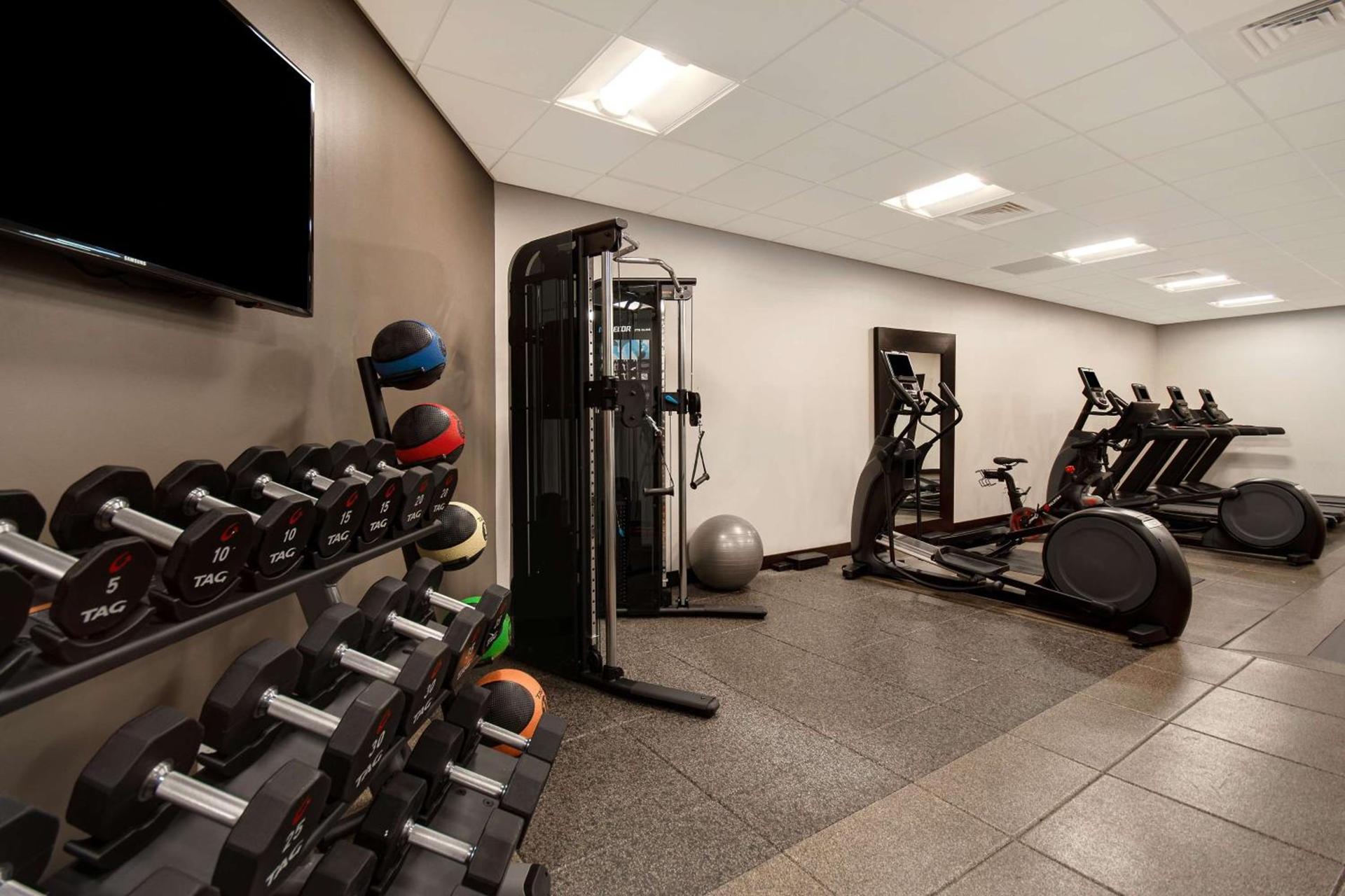 Embassy Suites by Hilton Jacksonville Baymeadows photo 31