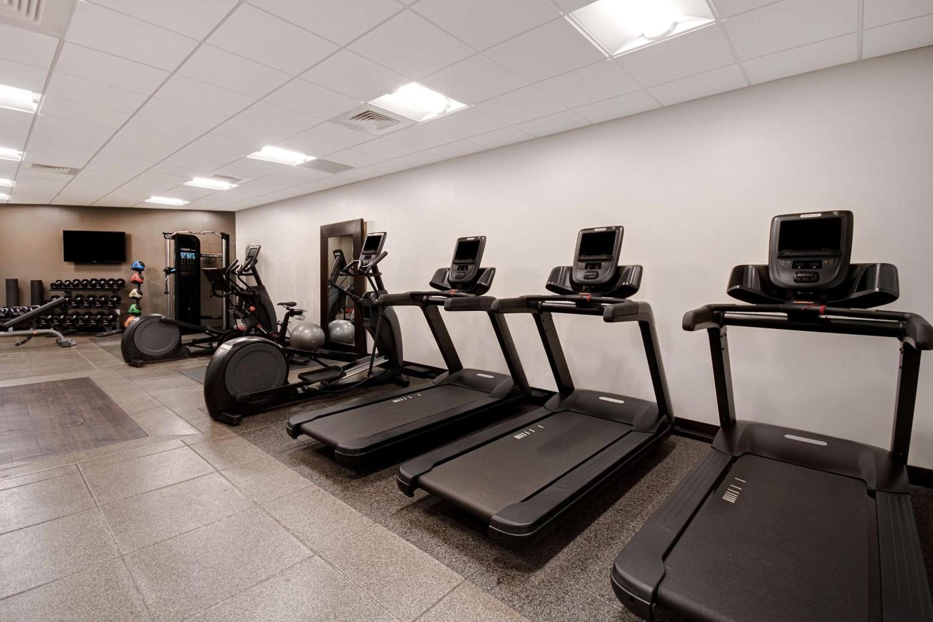 Embassy Suites by Hilton Jacksonville Baymeadows photo 32