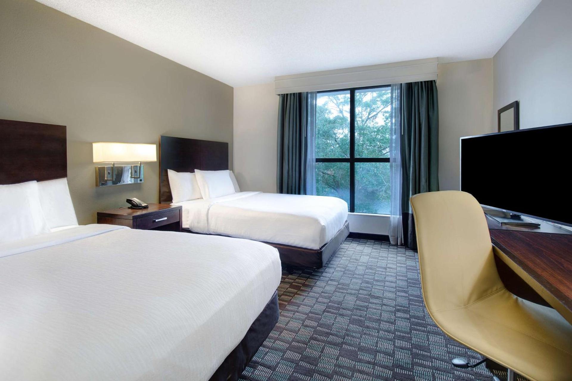 Embassy Suites by Hilton Jacksonville Baymeadows photo 38