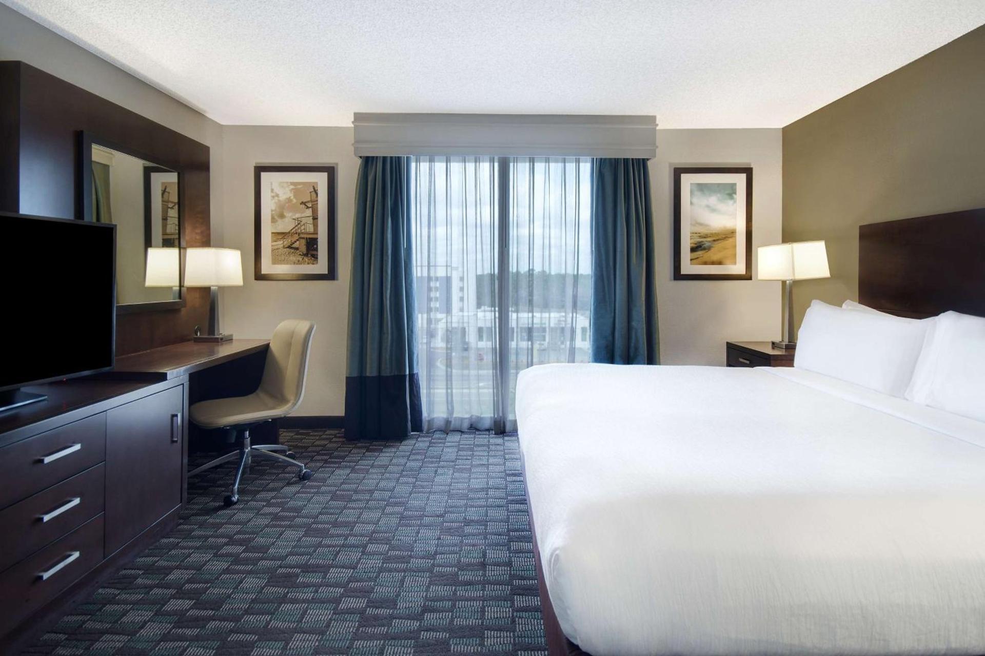 Embassy Suites by Hilton Jacksonville Baymeadows photo 40