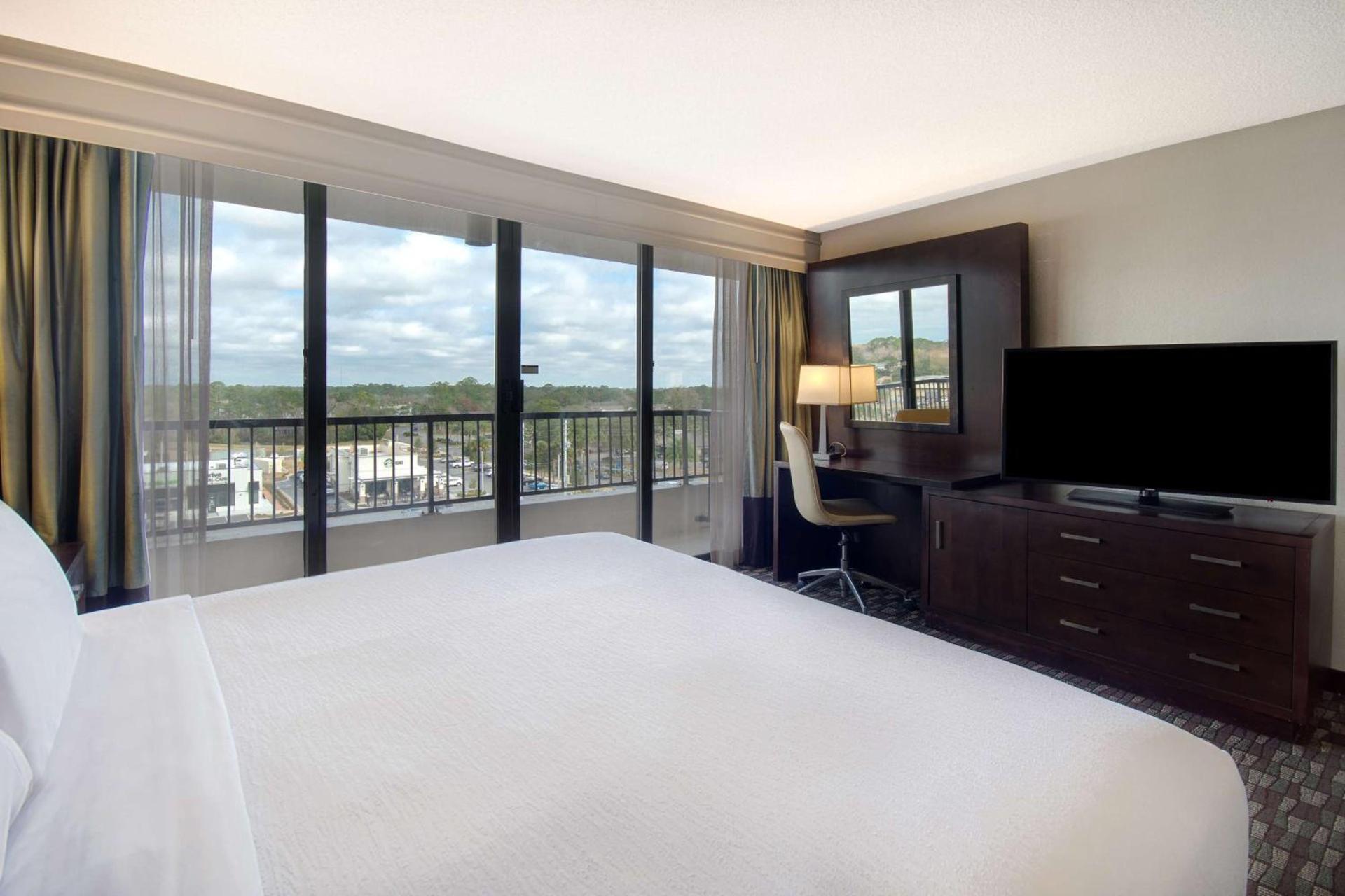 Embassy Suites by Hilton Jacksonville Baymeadows photo 45