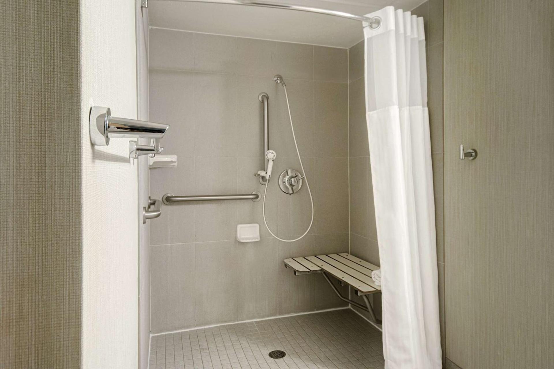 Embassy Suites by Hilton Jacksonville Baymeadows photo 47