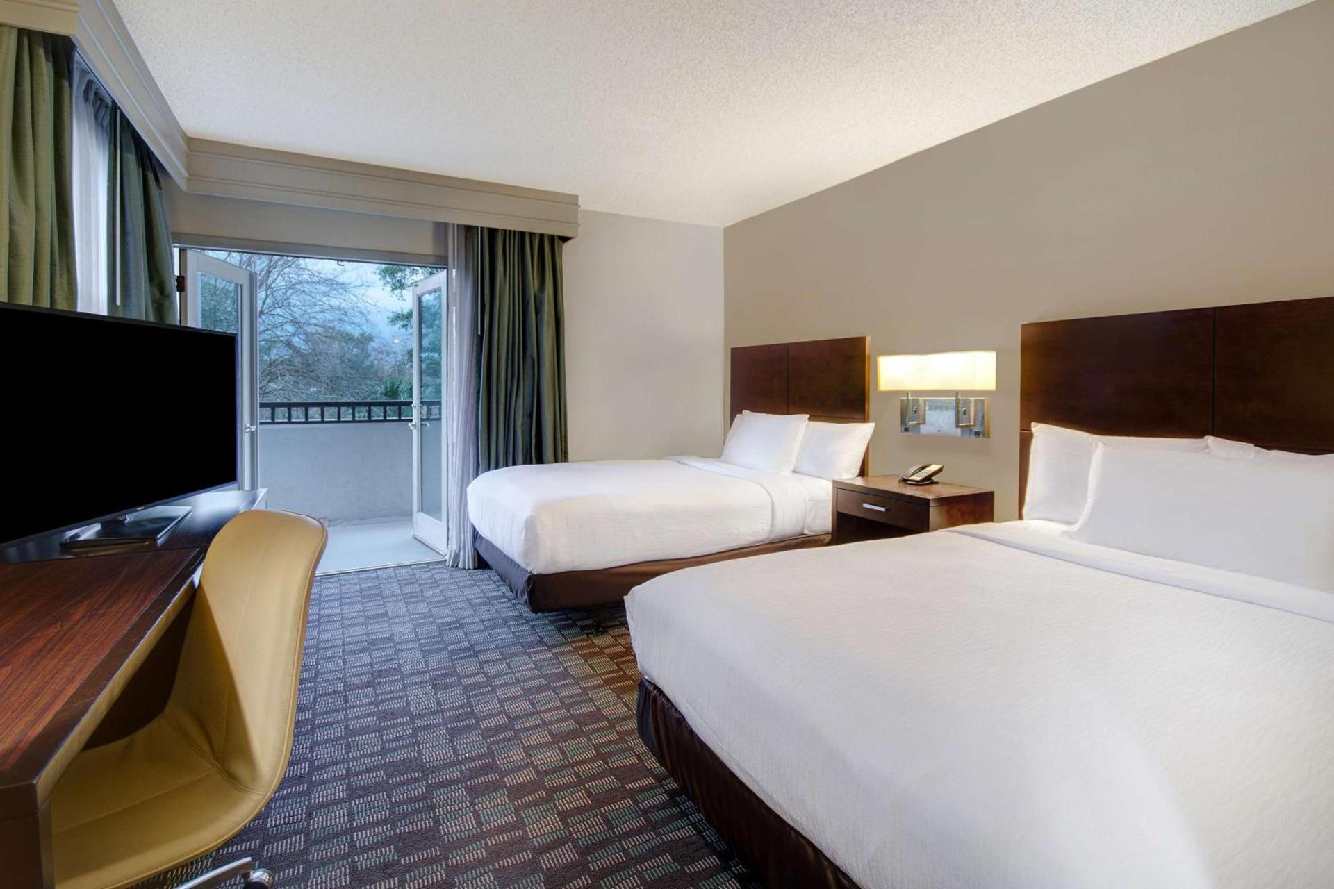 Embassy Suites by Hilton Jacksonville Baymeadows photo 61