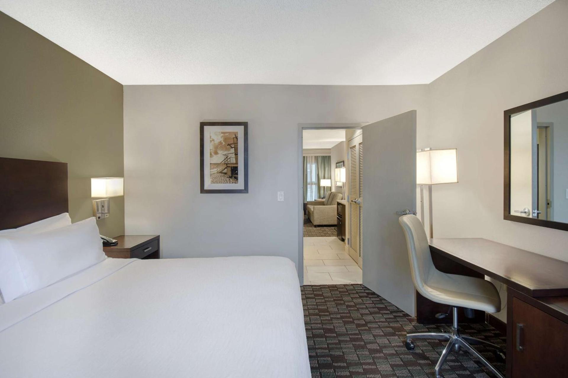 Embassy Suites by Hilton Jacksonville Baymeadows photo 66