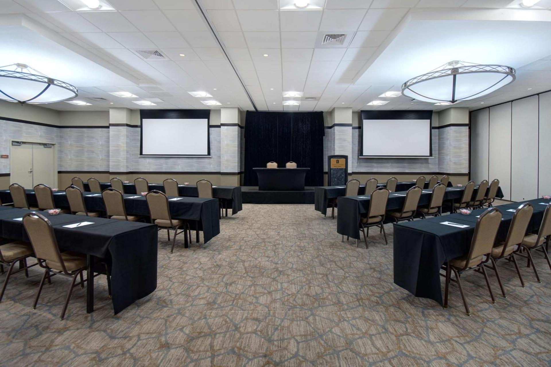 Embassy Suites by Hilton Jacksonville Baymeadows photo 70