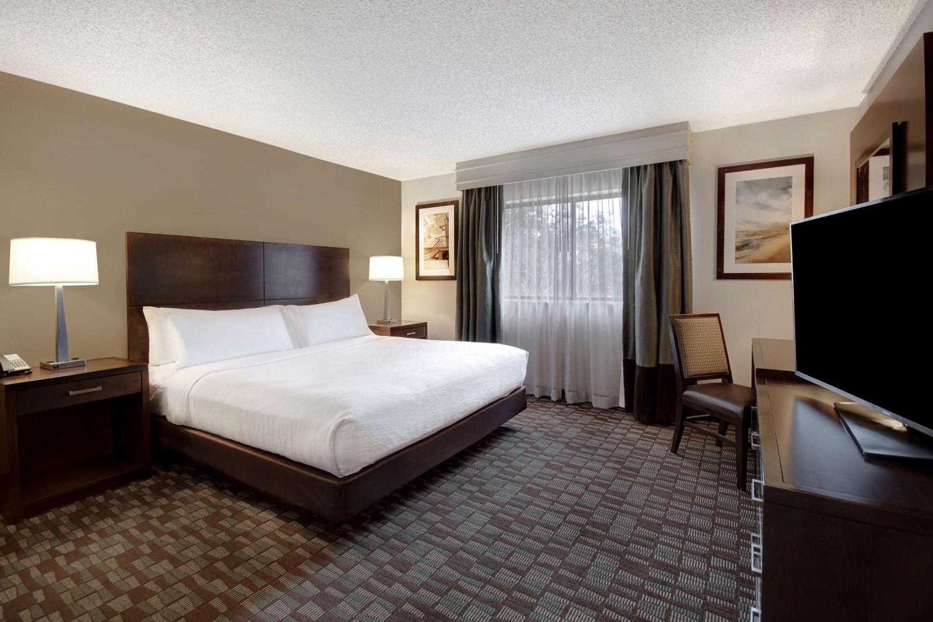 Embassy Suites by Hilton Jacksonville Baymeadows photo 82