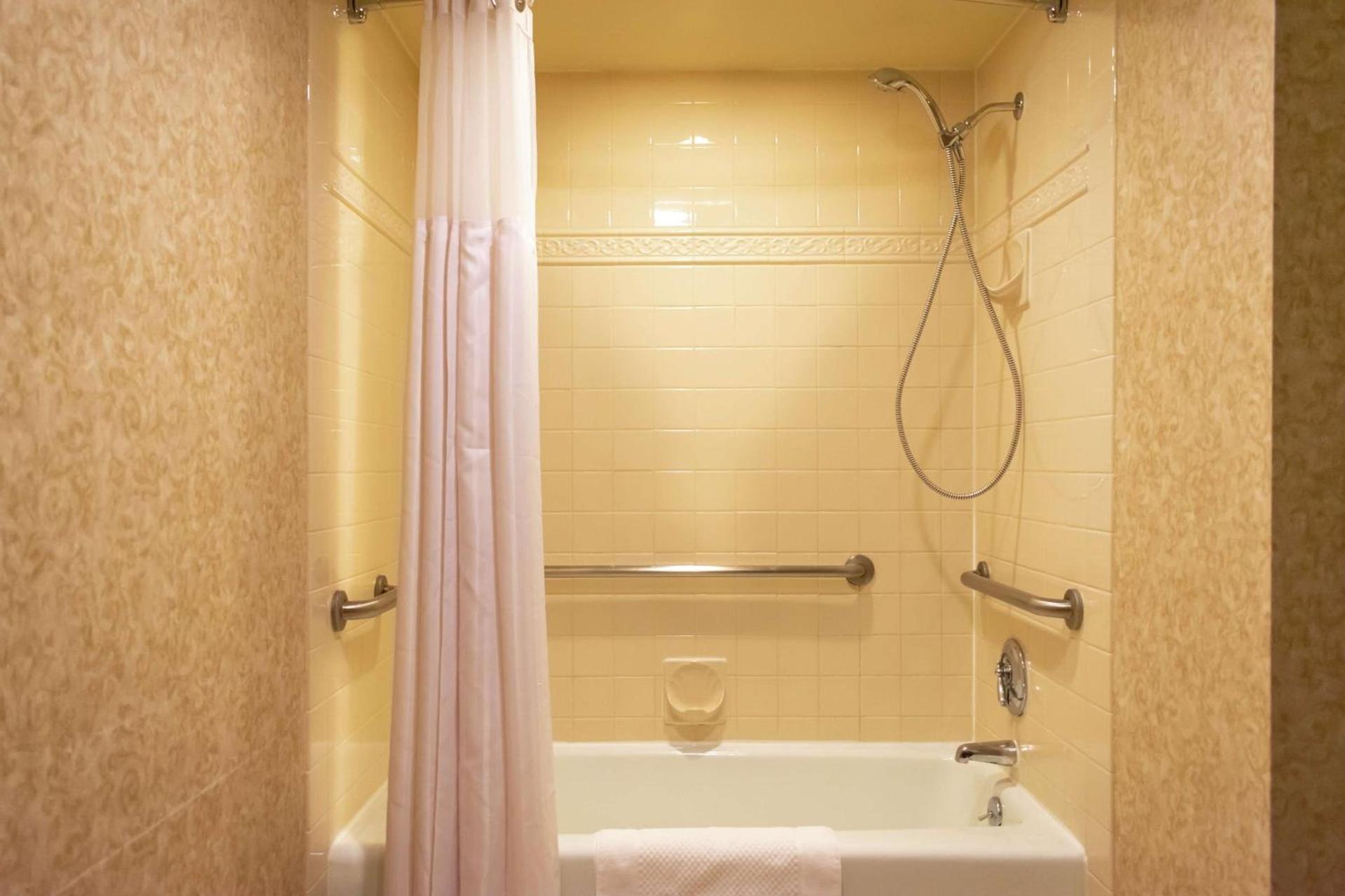 DoubleTree by Hilton San Jose photo 17
