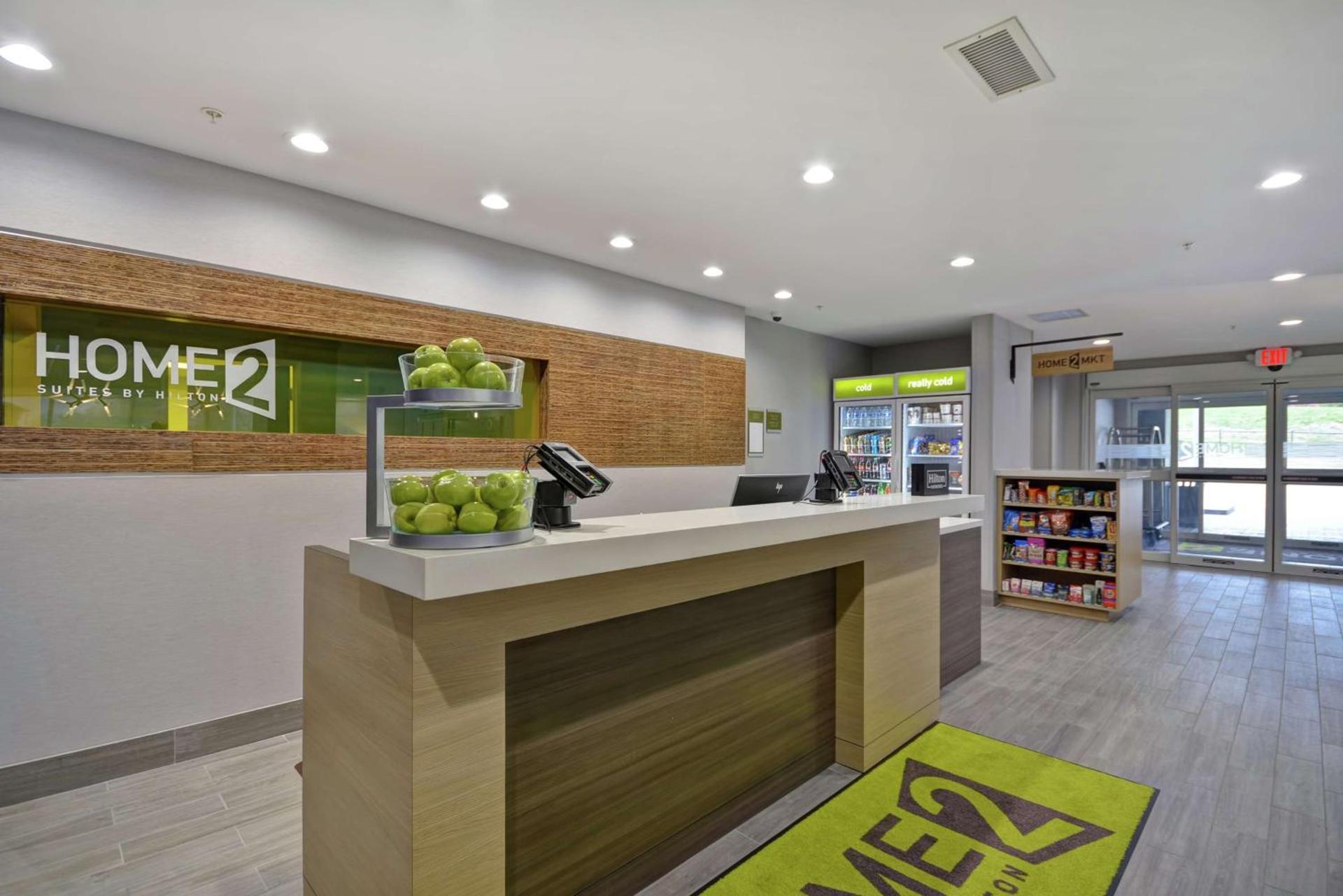 Home2 Suites By Hilton Grand Rapids North photo 10