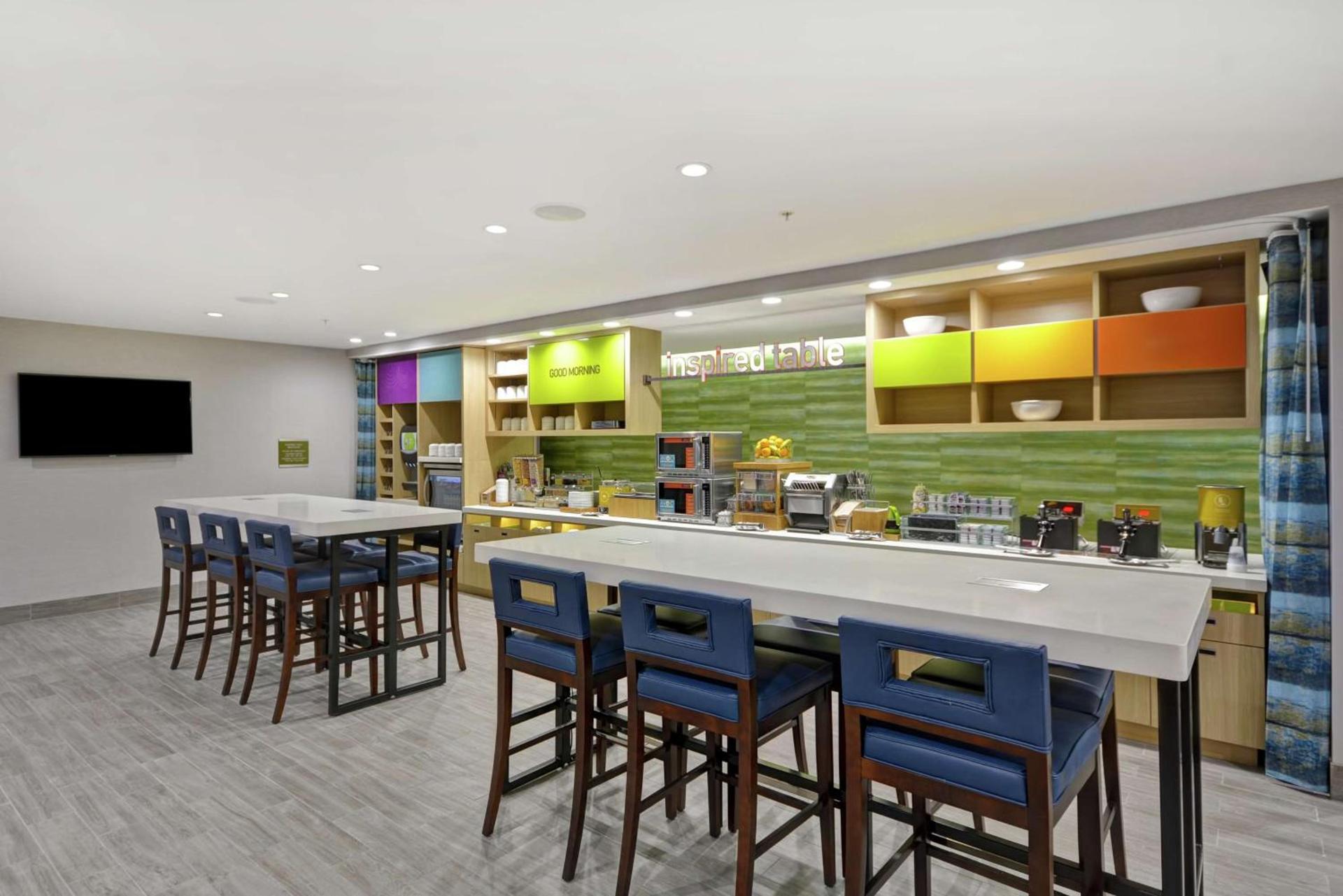 Home2 Suites By Hilton Grand Rapids North photo 16