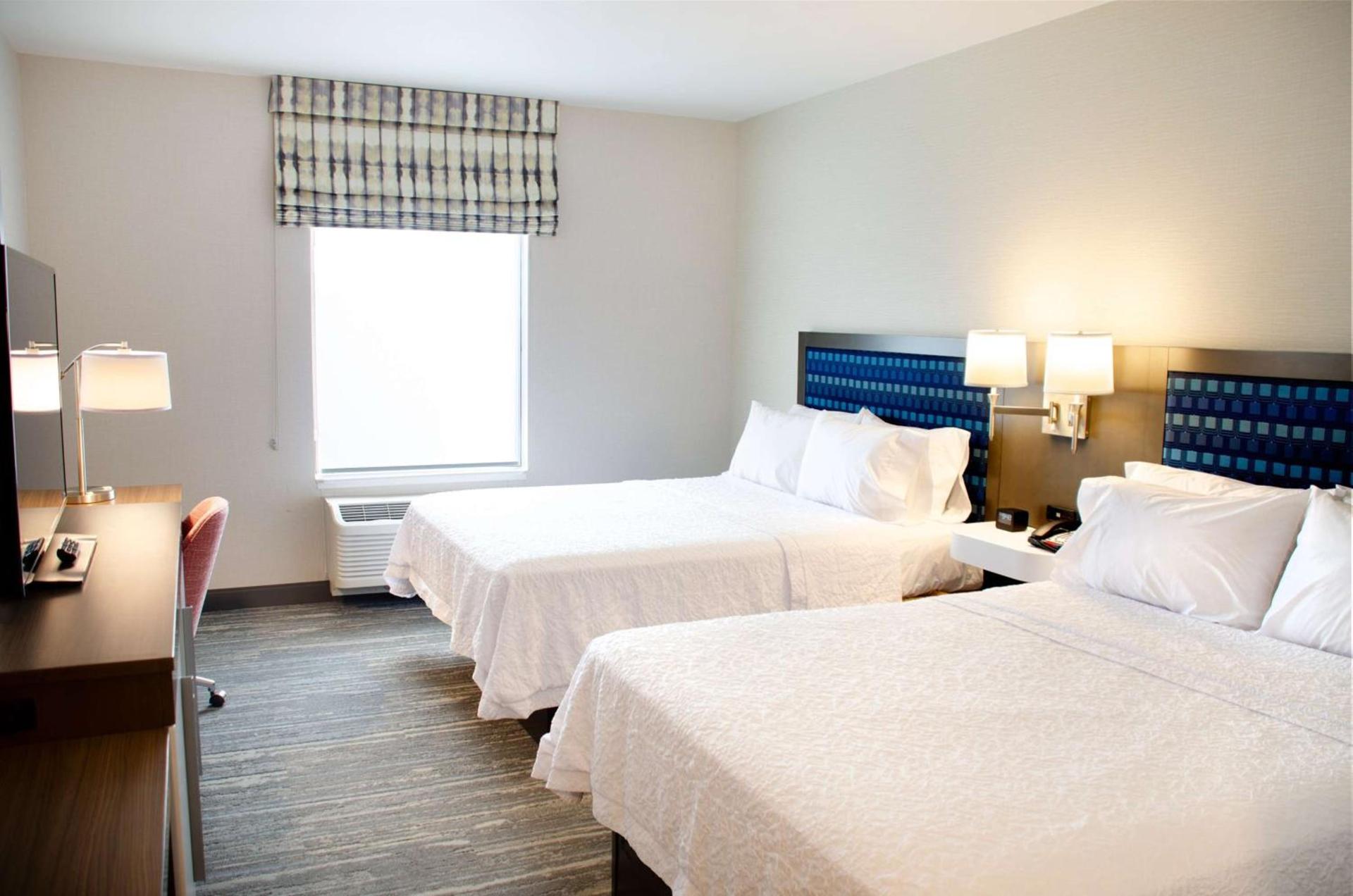 Hampton Inn Lebanon photo 24