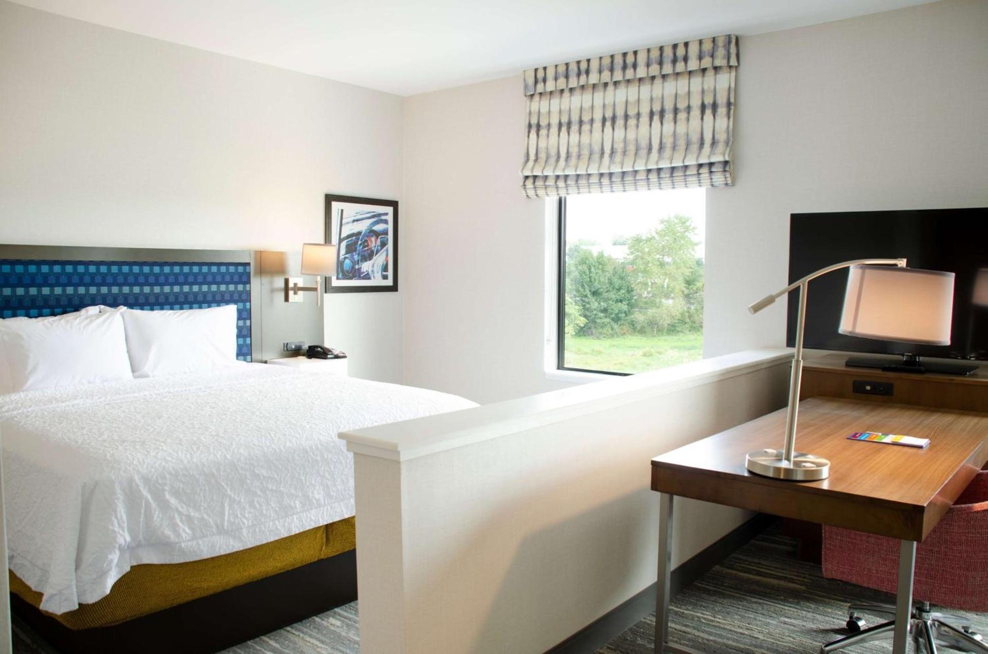 Hampton Inn Lebanon photo 22