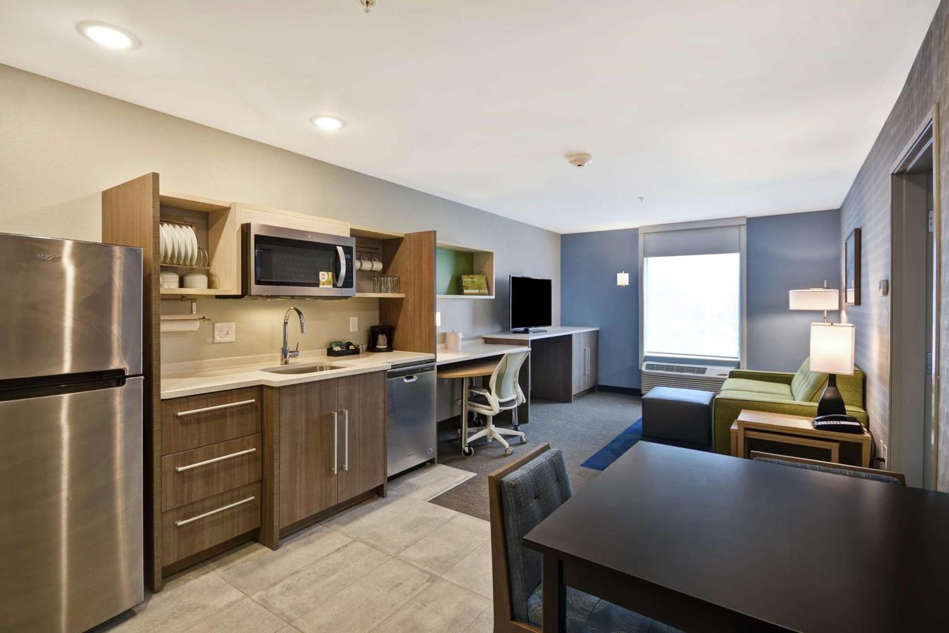 Home2 Suites By Hilton Grand Rapids North photo 20