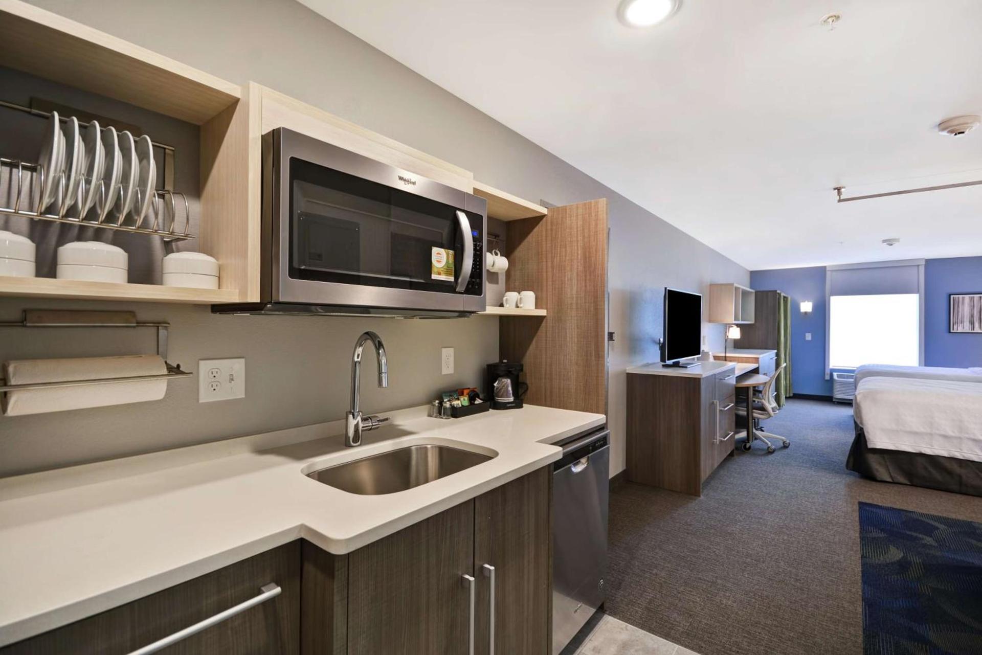 Home2 Suites By Hilton Grand Rapids North photo 25