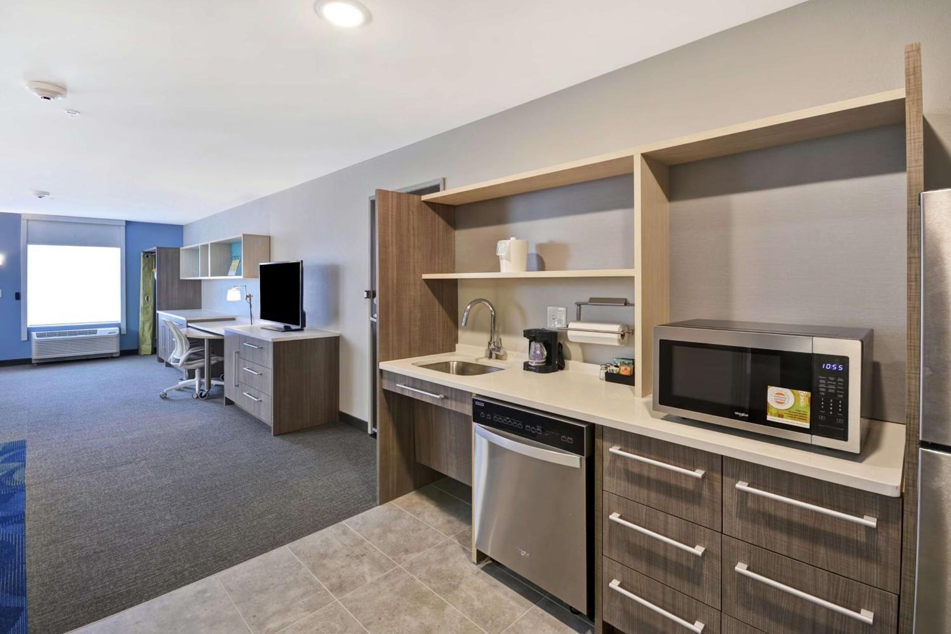 Home2 Suites By Hilton Grand Rapids North photo 24