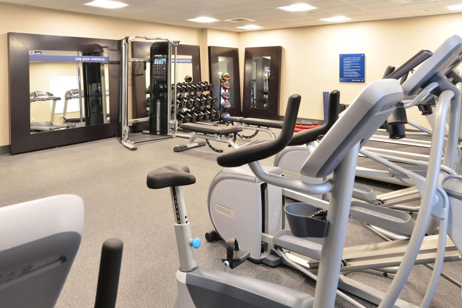 Hampton Inn & Suites Menomonie-UW Stout photo 9
