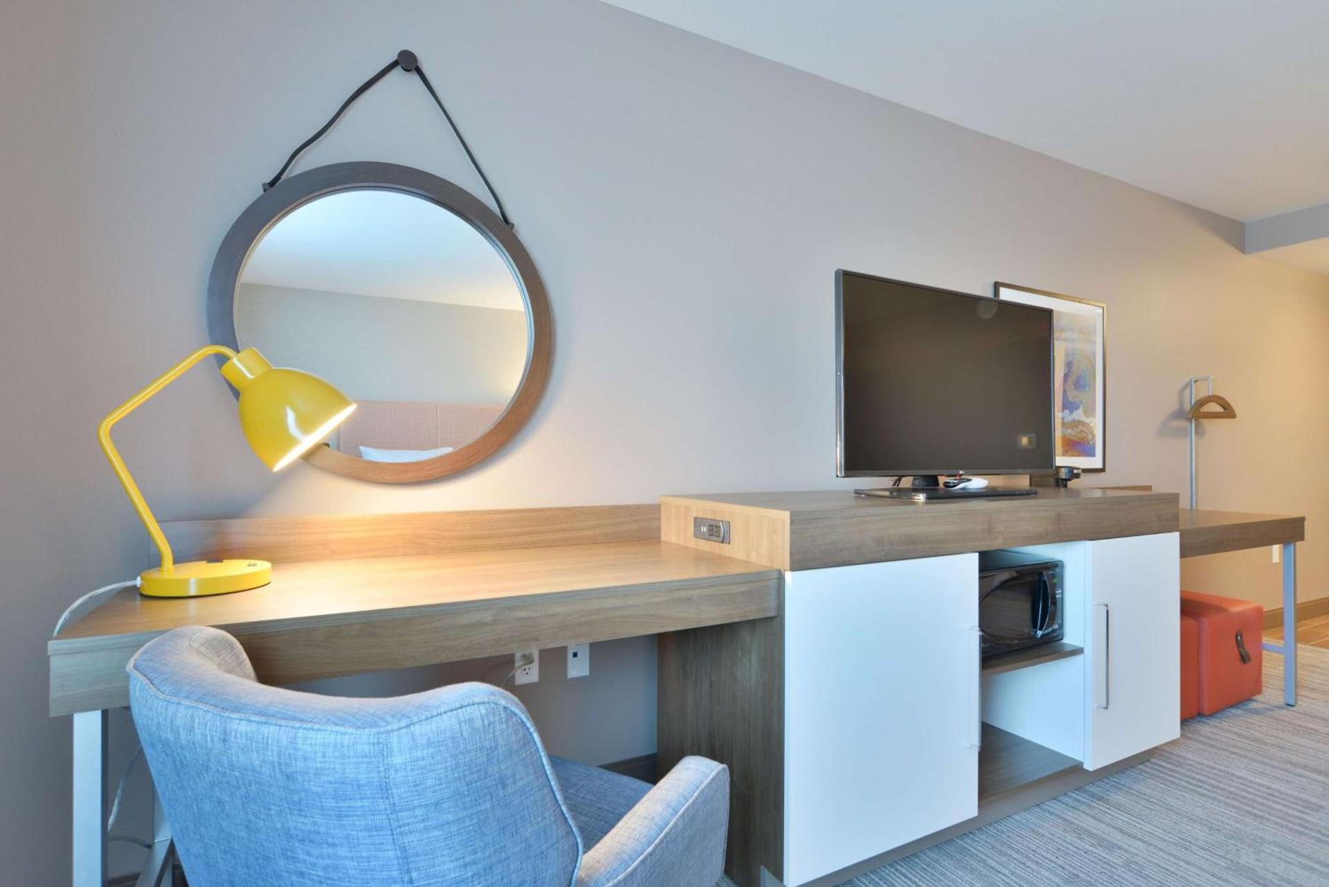 Hampton Inn & Suites Menomonie-UW Stout photo 24