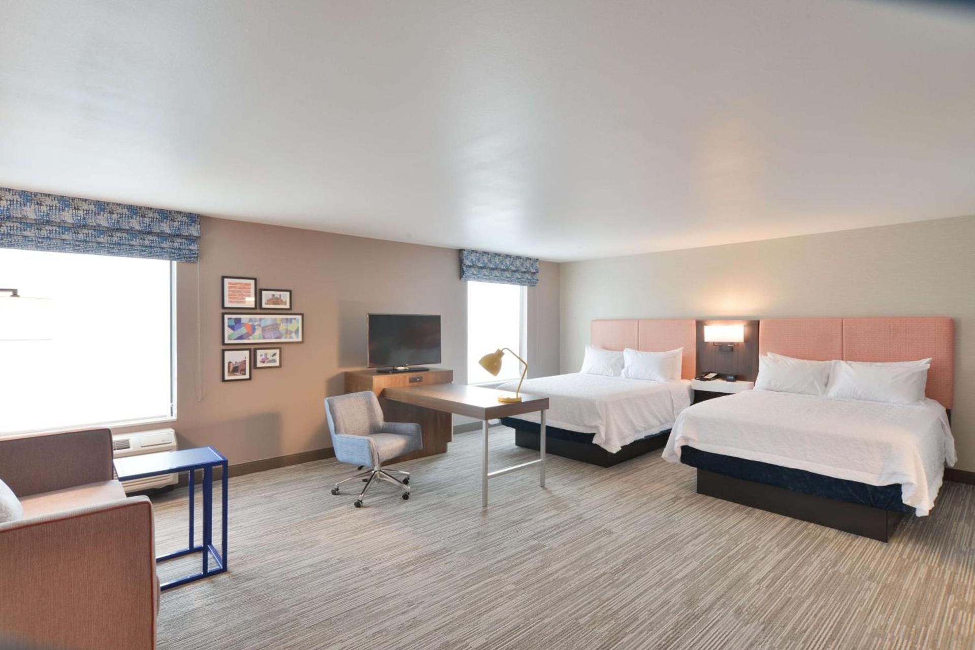 Hampton Inn & Suites Menomonie-UW Stout photo 18