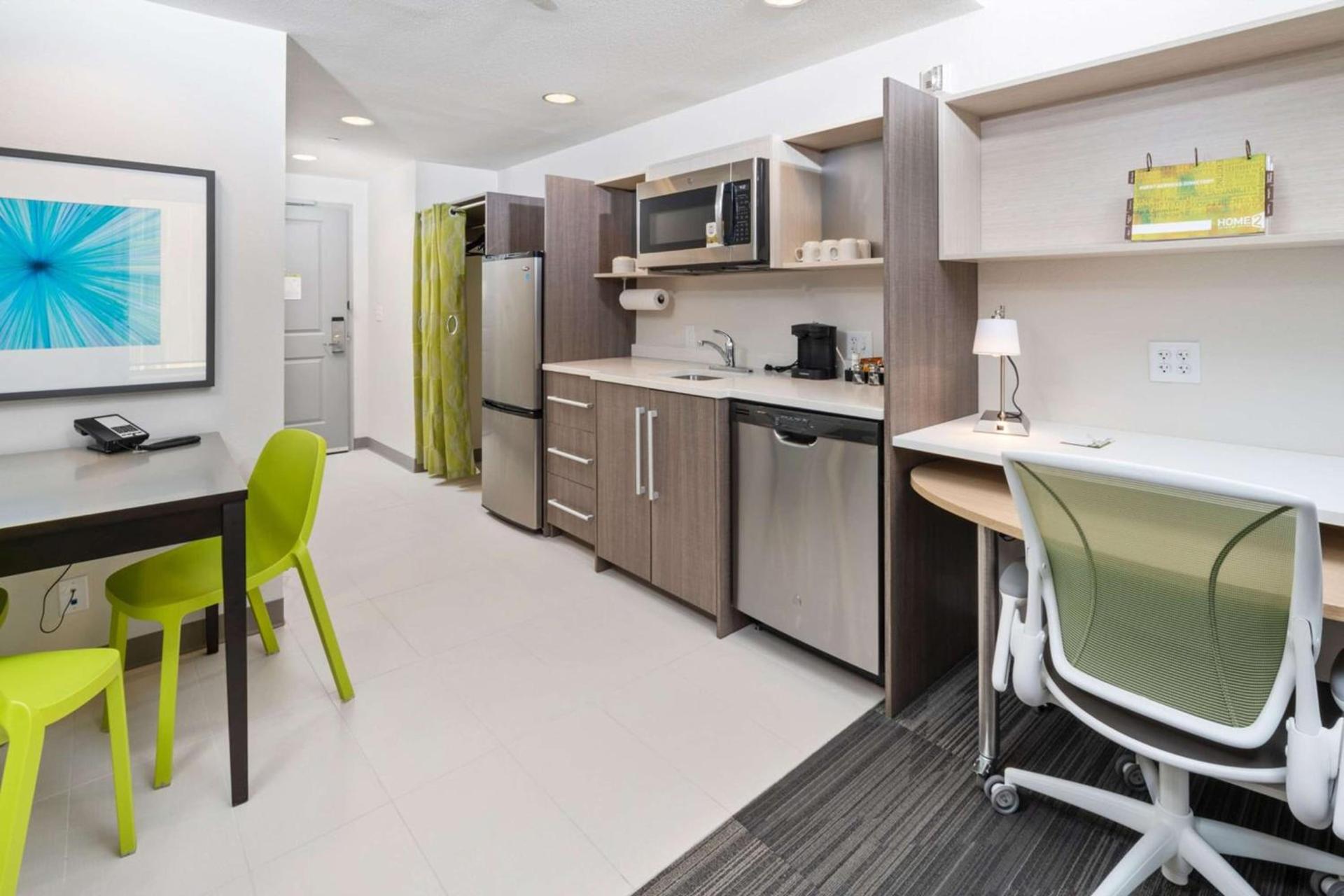 Home2 Suites By Hilton Newark Airport photo 10