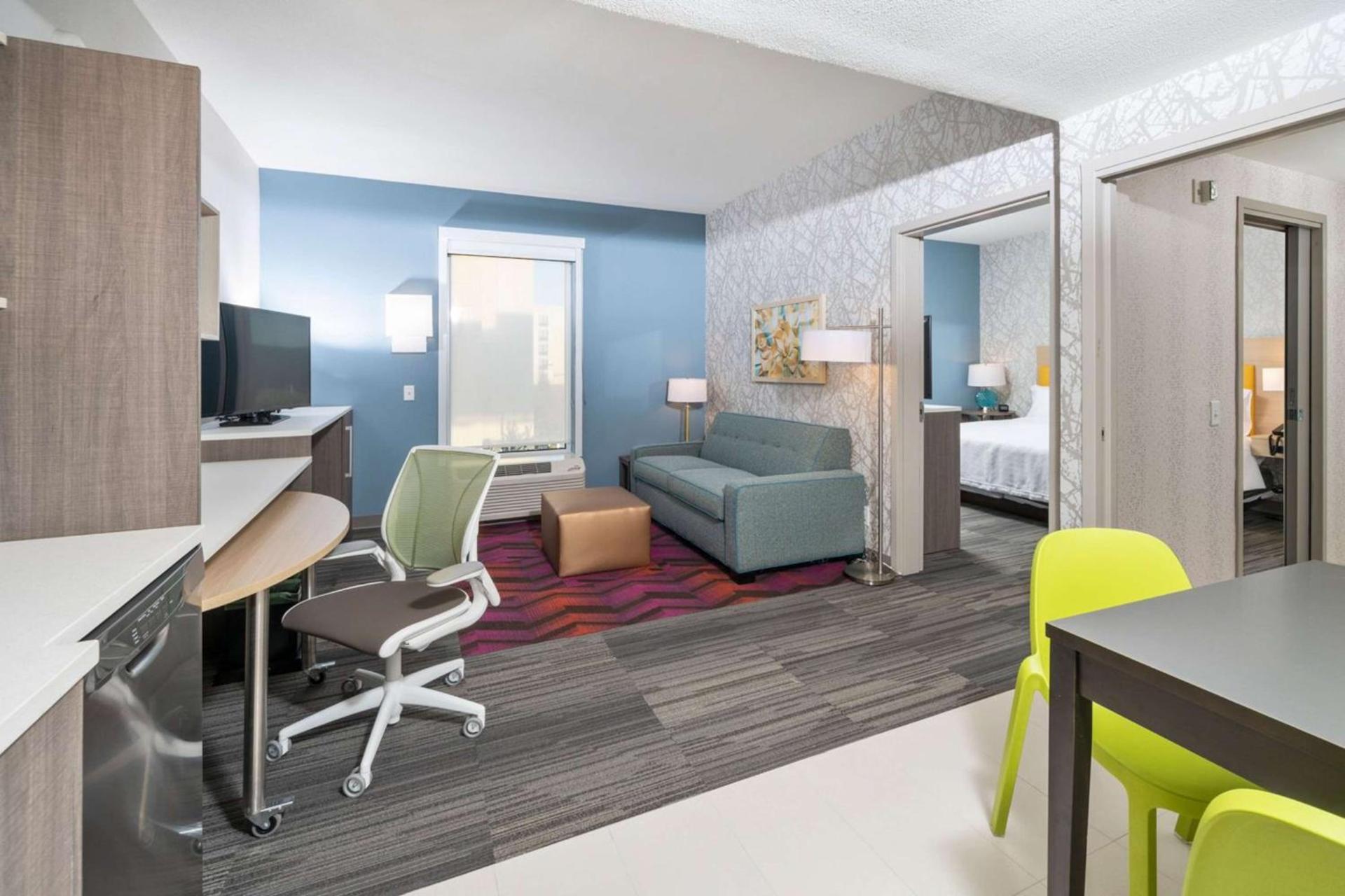 Home2 Suites By Hilton Newark Airport photo 13