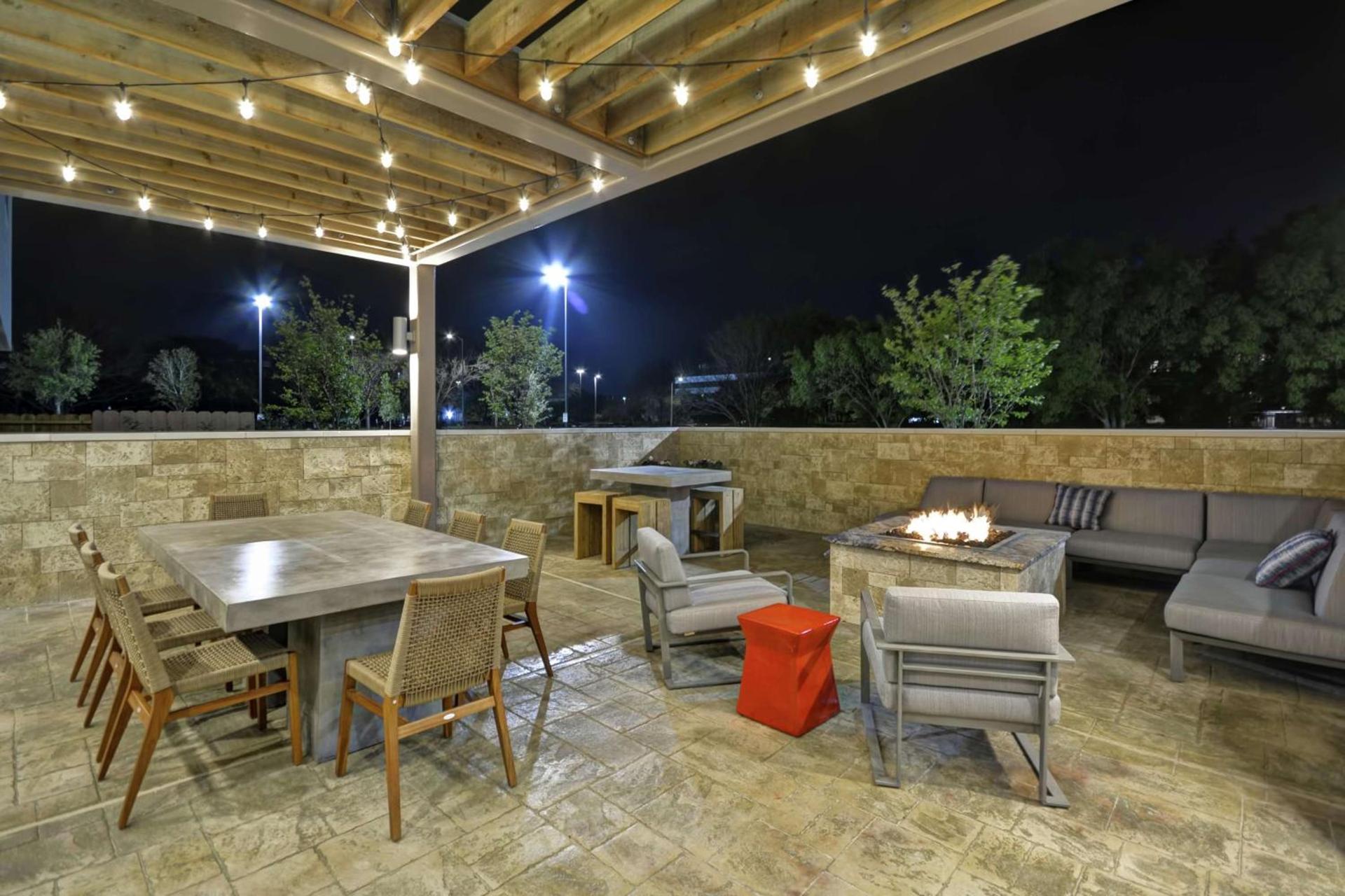 Home2 Suites Houston Westchase photo 2