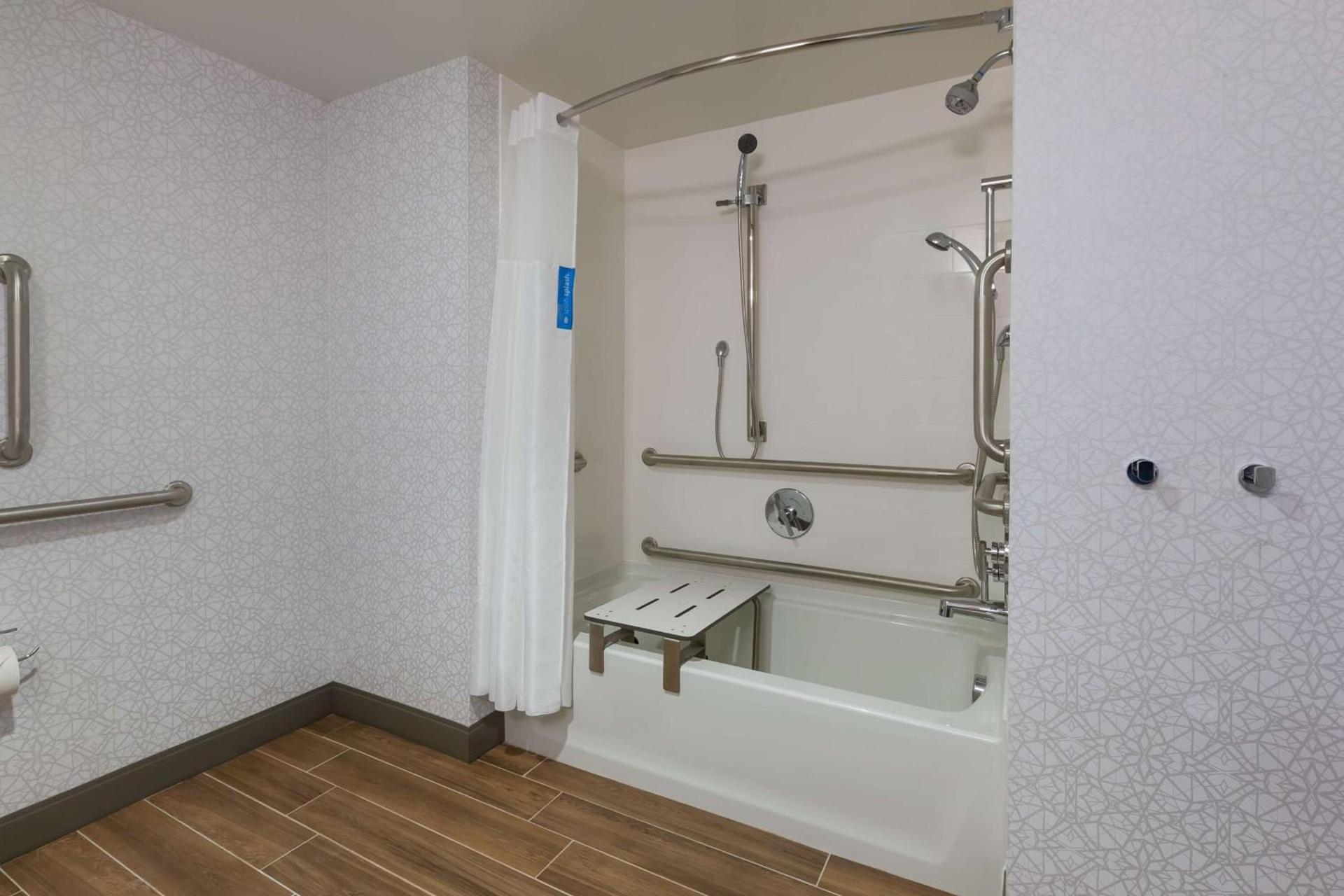 Hampton Inn Cape Cod Canal photo 34