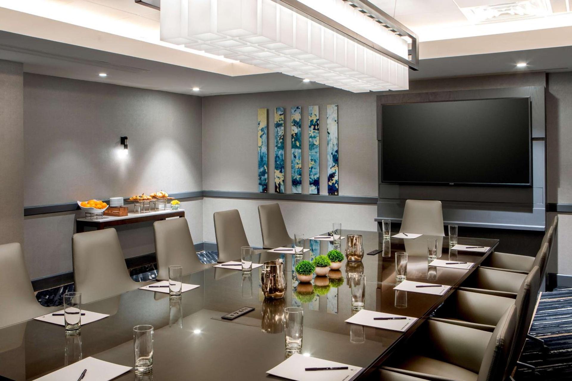 DoubleTree by Hilton Washington DC North/Gaithersburg photo 24