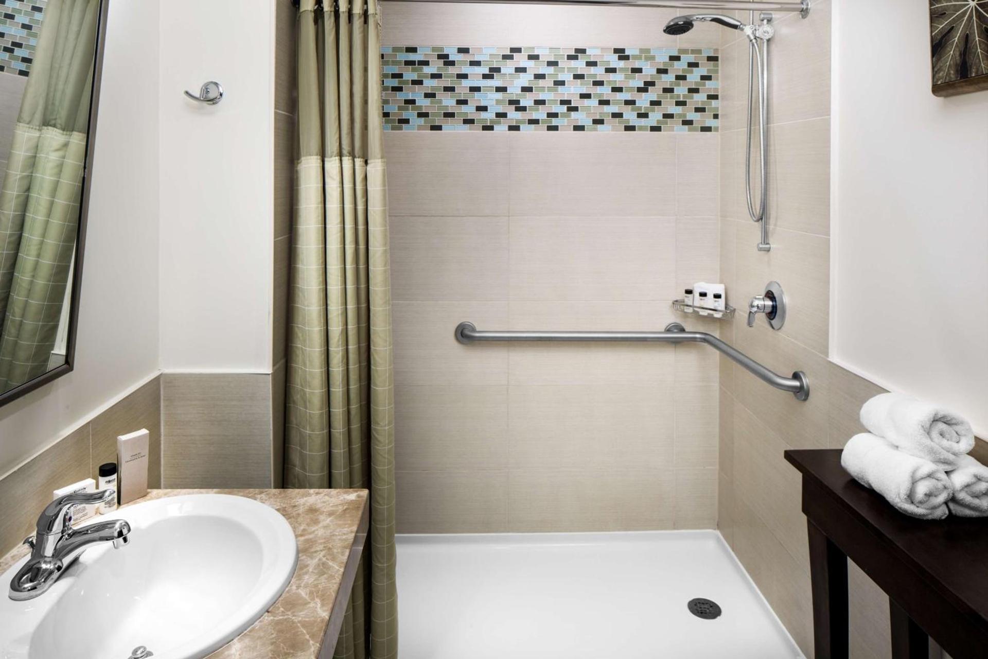 Watt Hotel Tapestry Collection by Hilton photo 23
