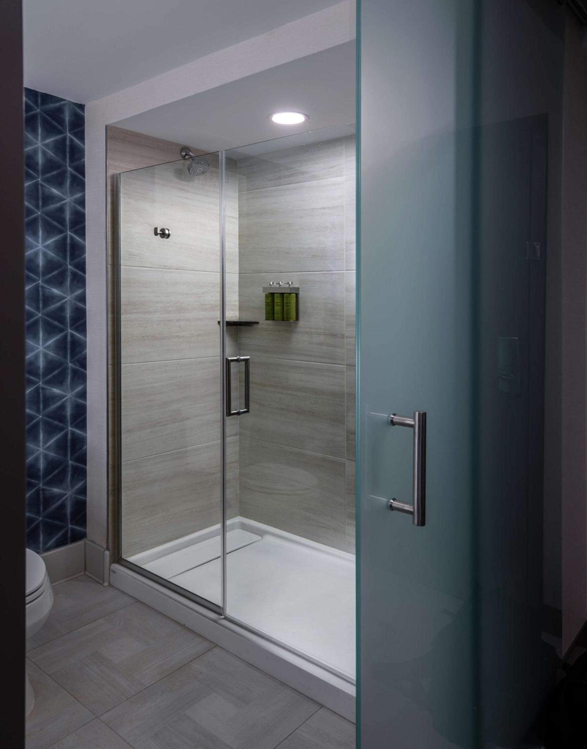 DoubleTree by Hilton Hot Springs photo 23