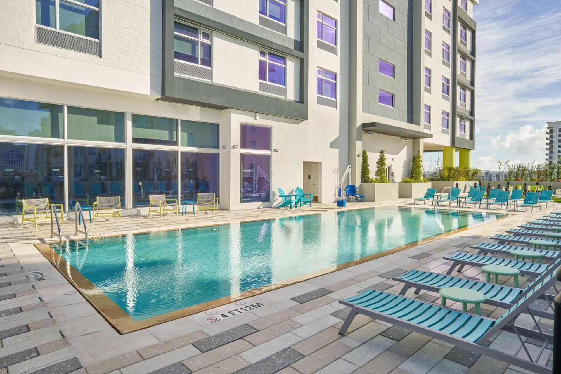 Tru By Hilton Fort Lauderdale Downtown-Flagler Village photo 2