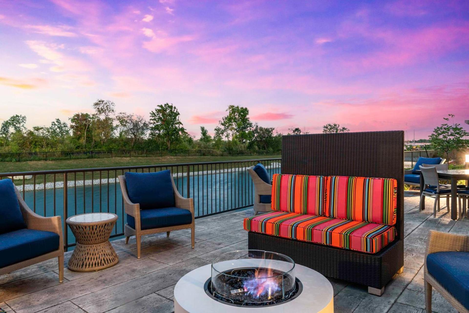 Home2 Suites By Hilton Fort Wayne North photo 4