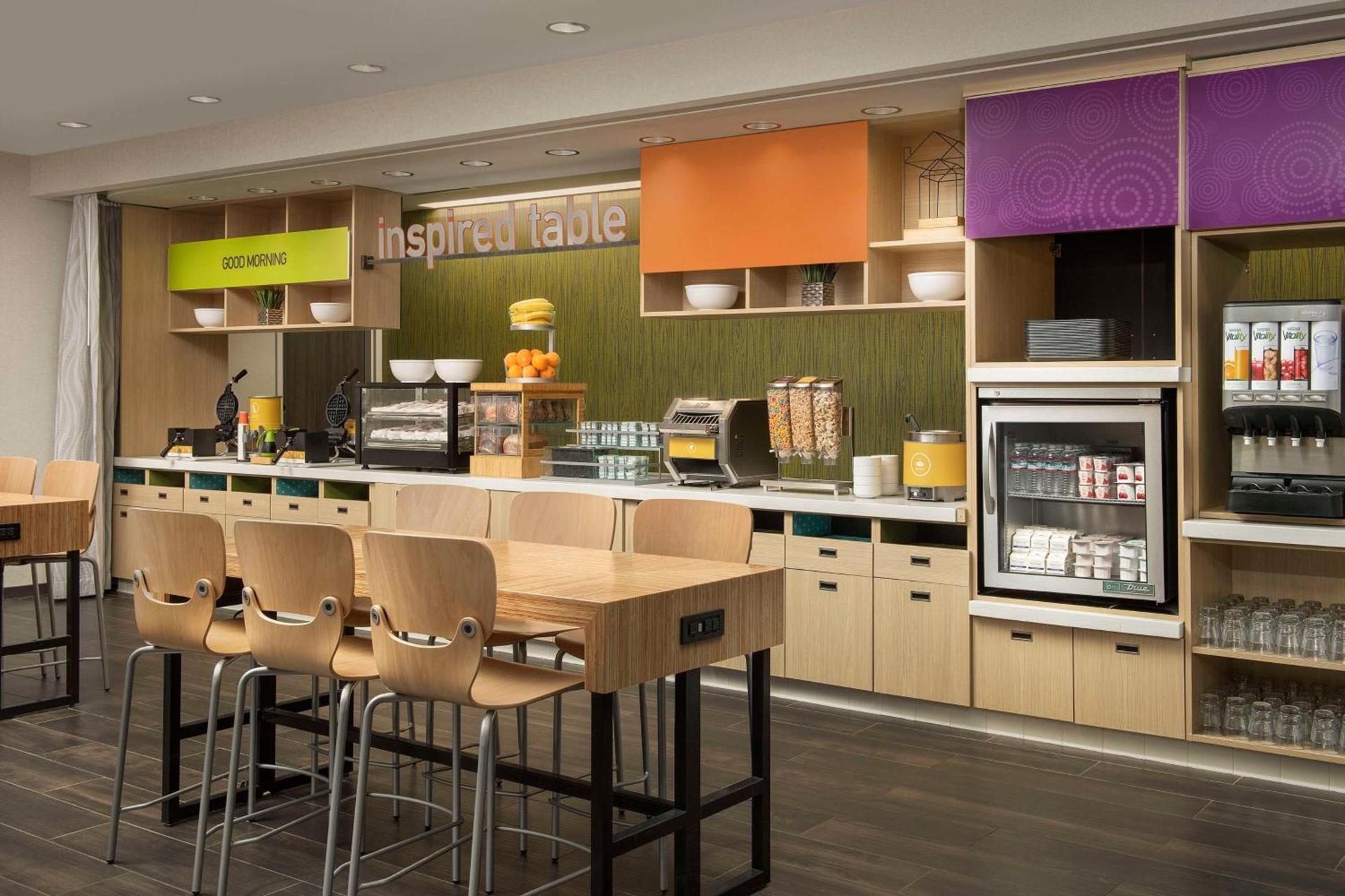 Home2 Suites By Hilton Clovis Fresno Airport photo 11