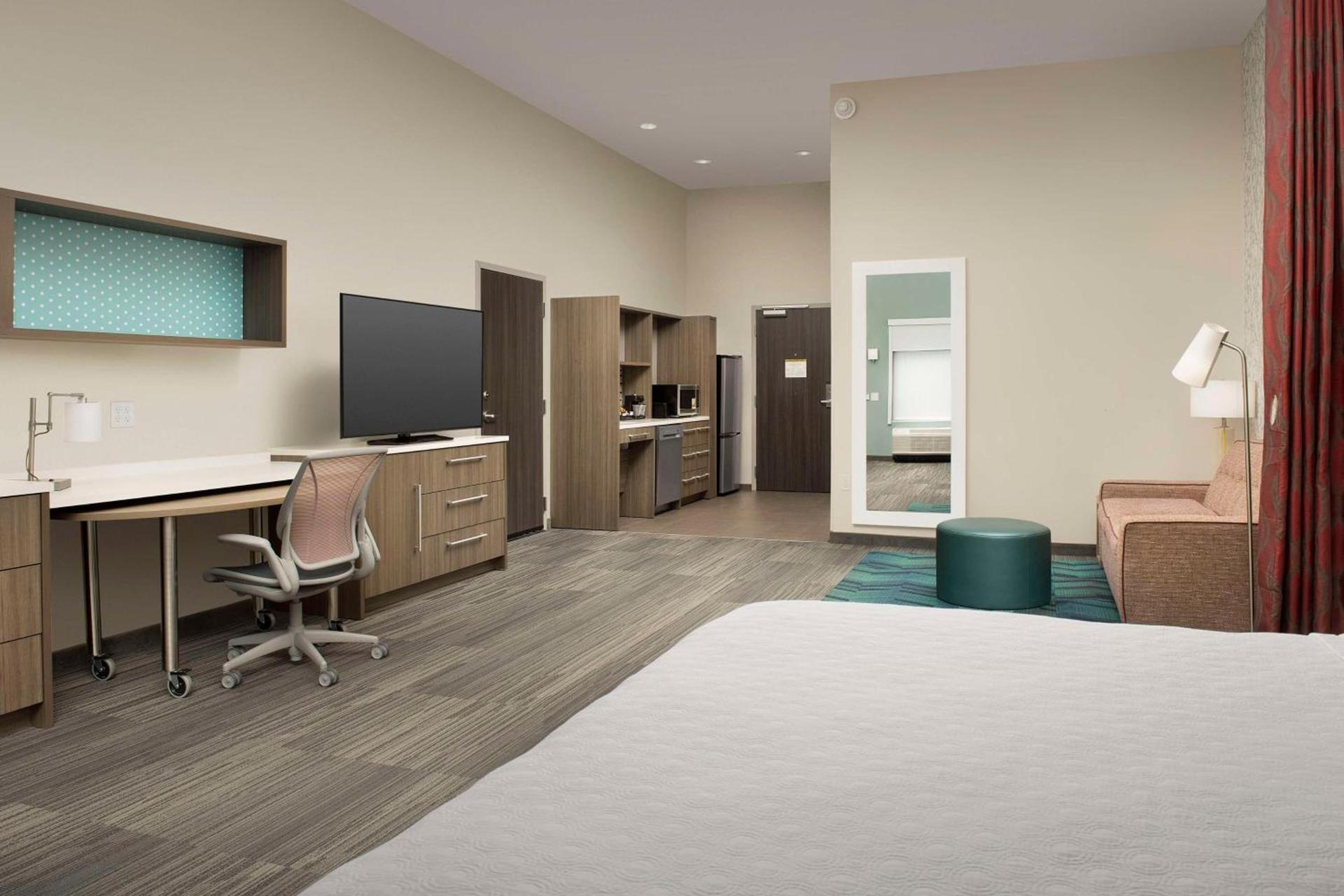 Home2 Suites By Hilton Clovis Fresno Airport photo 18