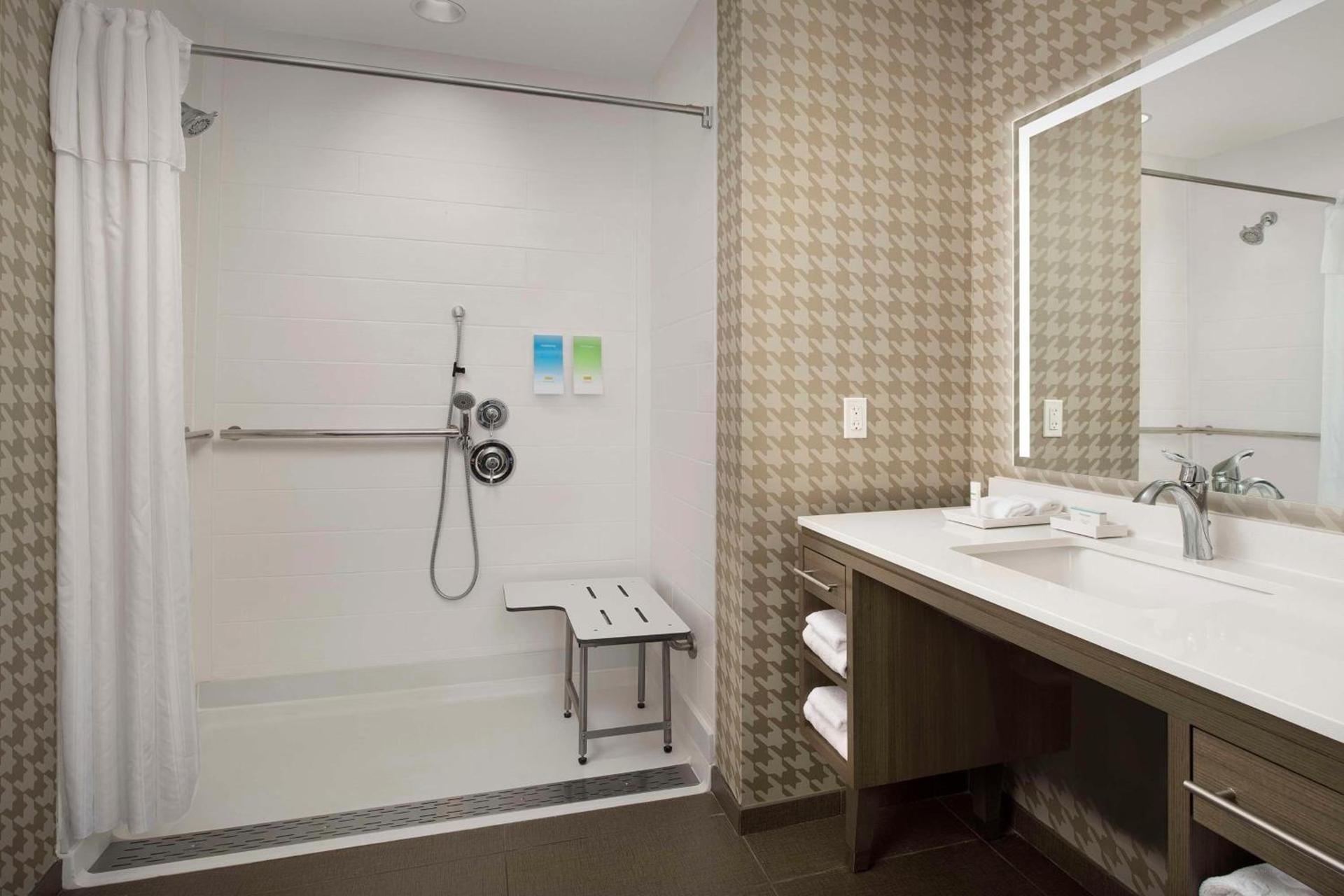 Home2 Suites By Hilton Clovis Fresno Airport photo 24