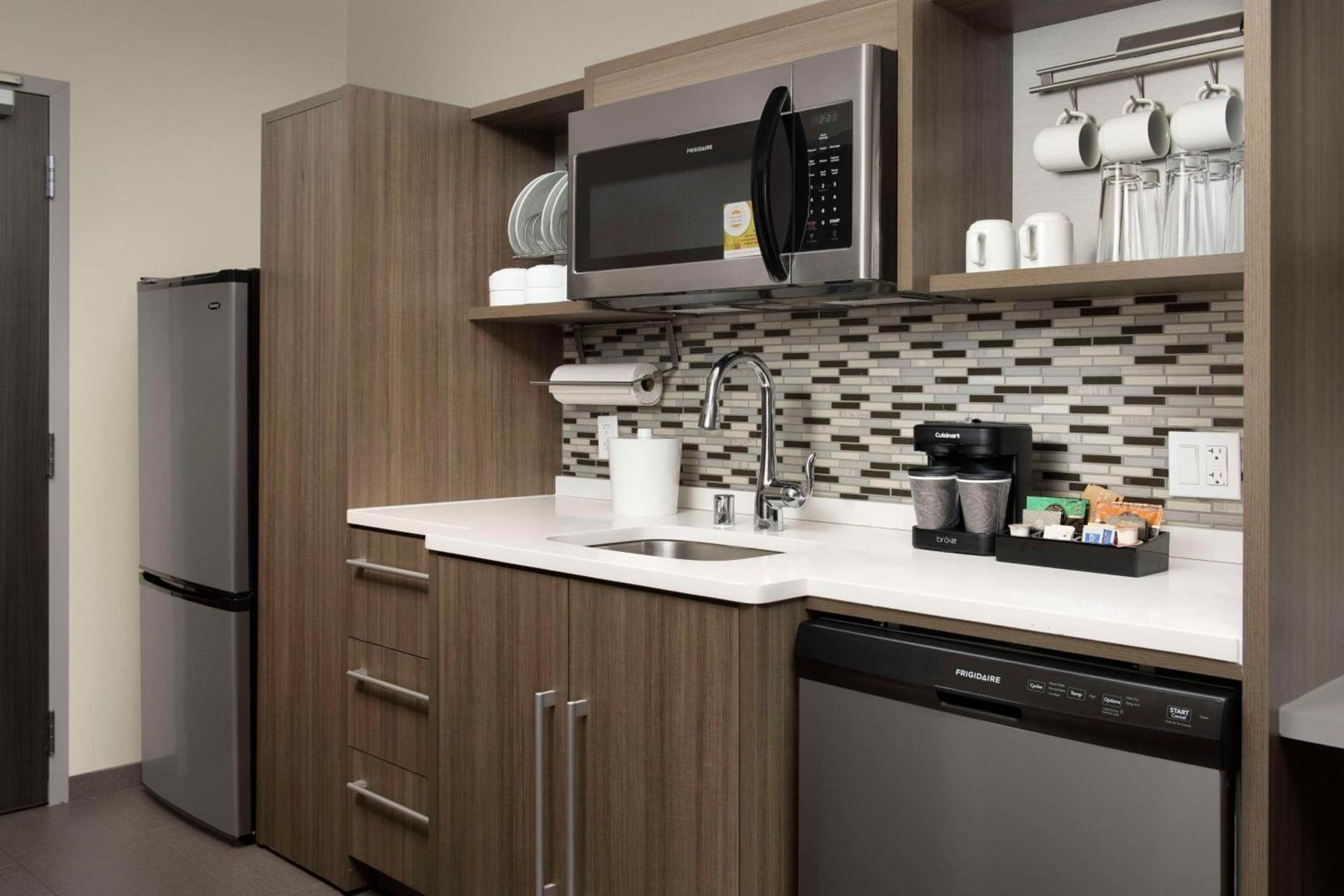 Home2 Suites By Hilton Clovis Fresno Airport photo 30