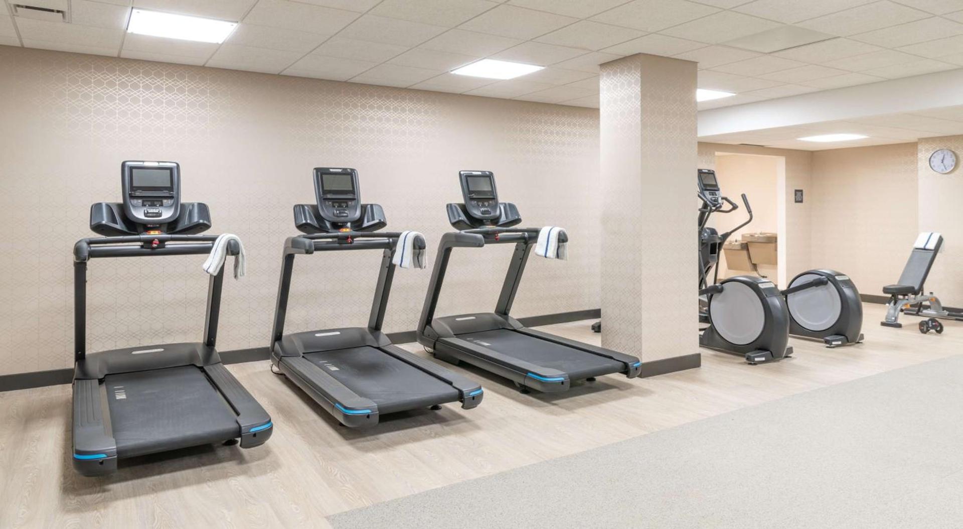 Hilton Garden Inn Flint Downtown photo 10