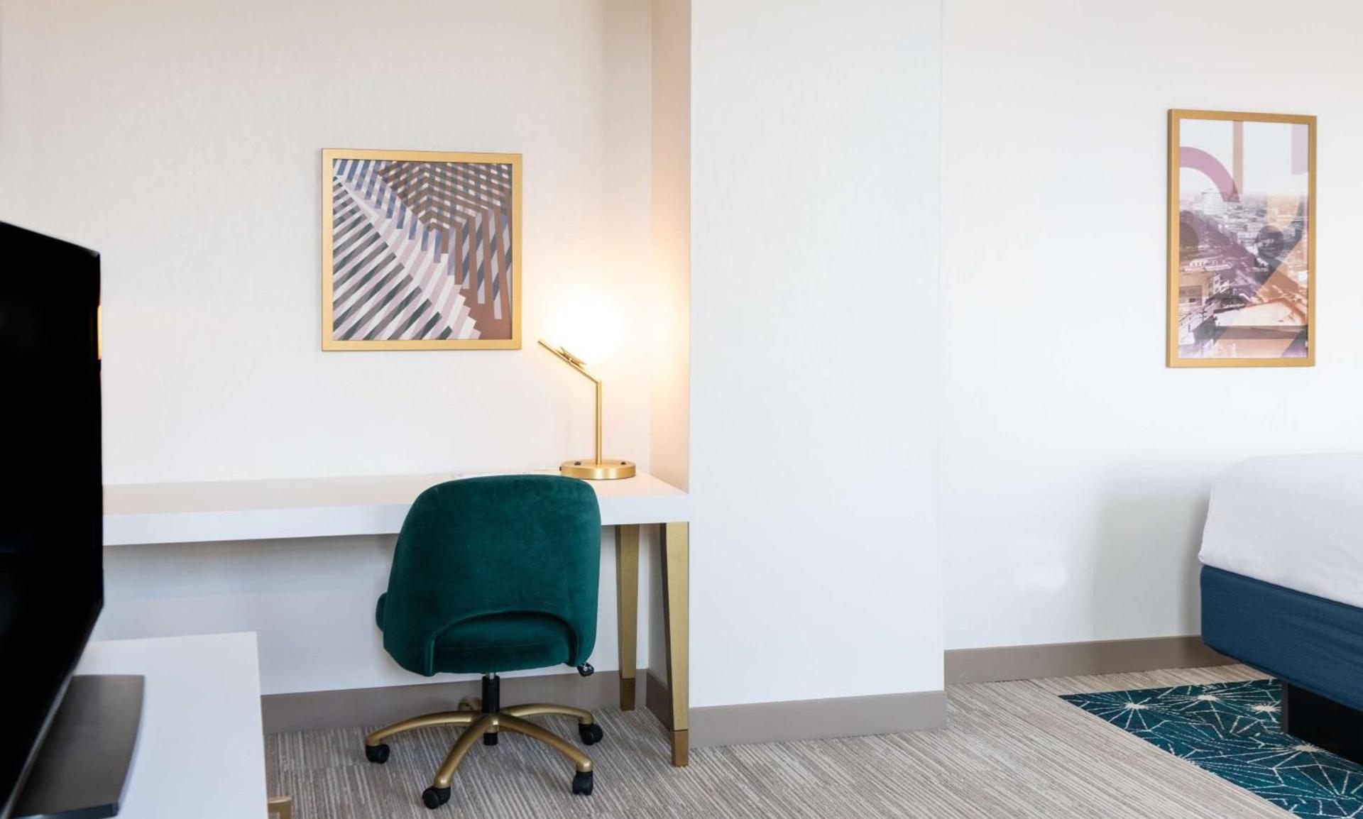 Hilton Garden Inn Flint Downtown photo 17